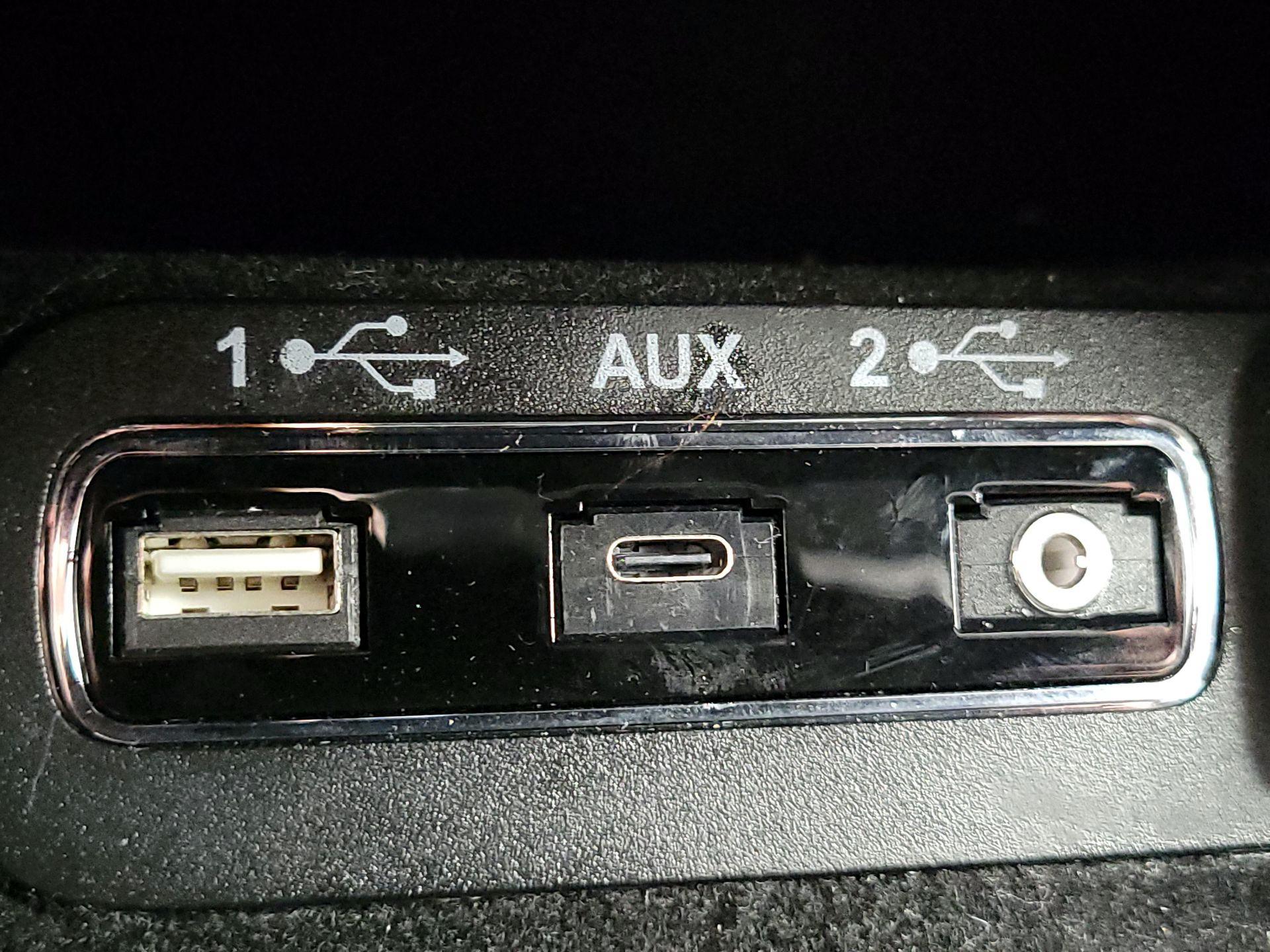 Thumbnail: 2020 Jeep Grand Cherokee - 18