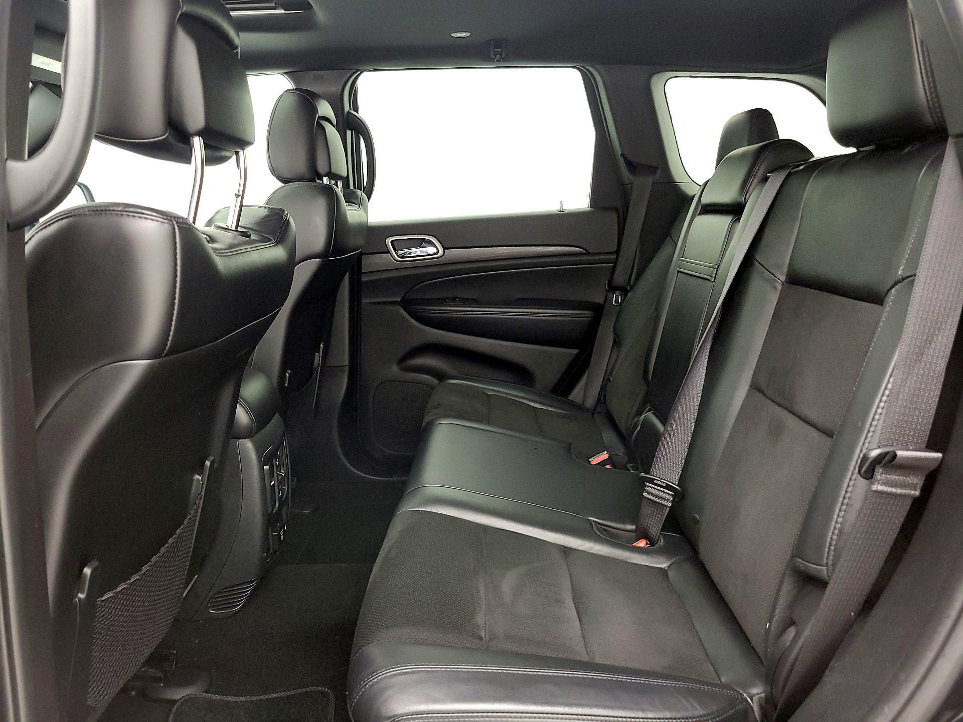 Thumbnail: 2020 Jeep Grand Cherokee - 20