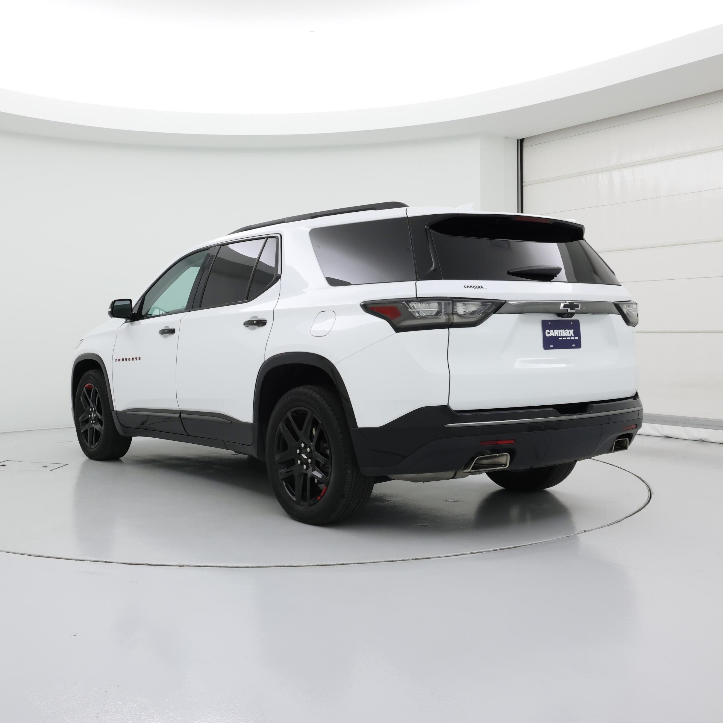 Thumbnail: 2020 Chevrolet Traverse - 2