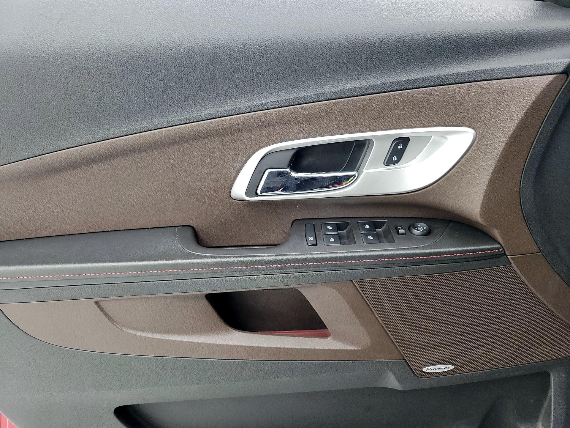 Thumbnail: 2015 Chevrolet Equinox - 12