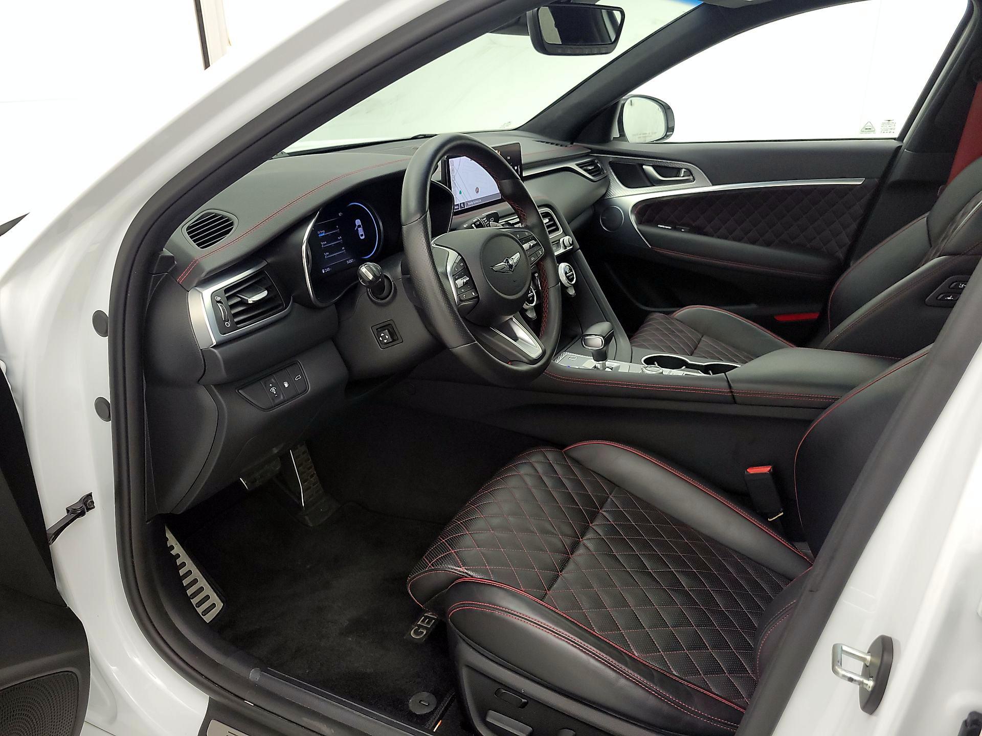 Thumbnail: 2022 Genesis G70 - 11