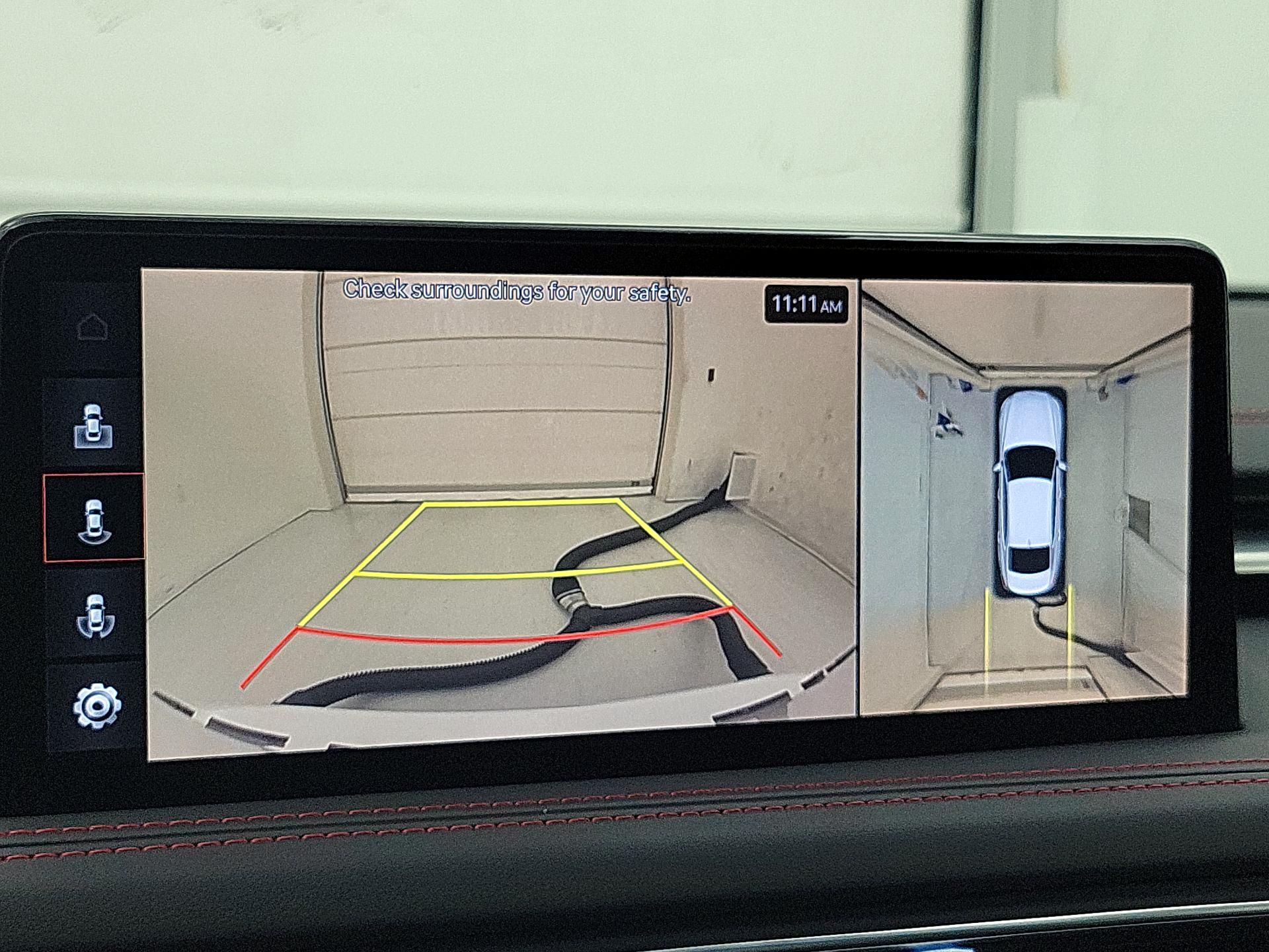 Thumbnail: 2022 Genesis G70 - 15