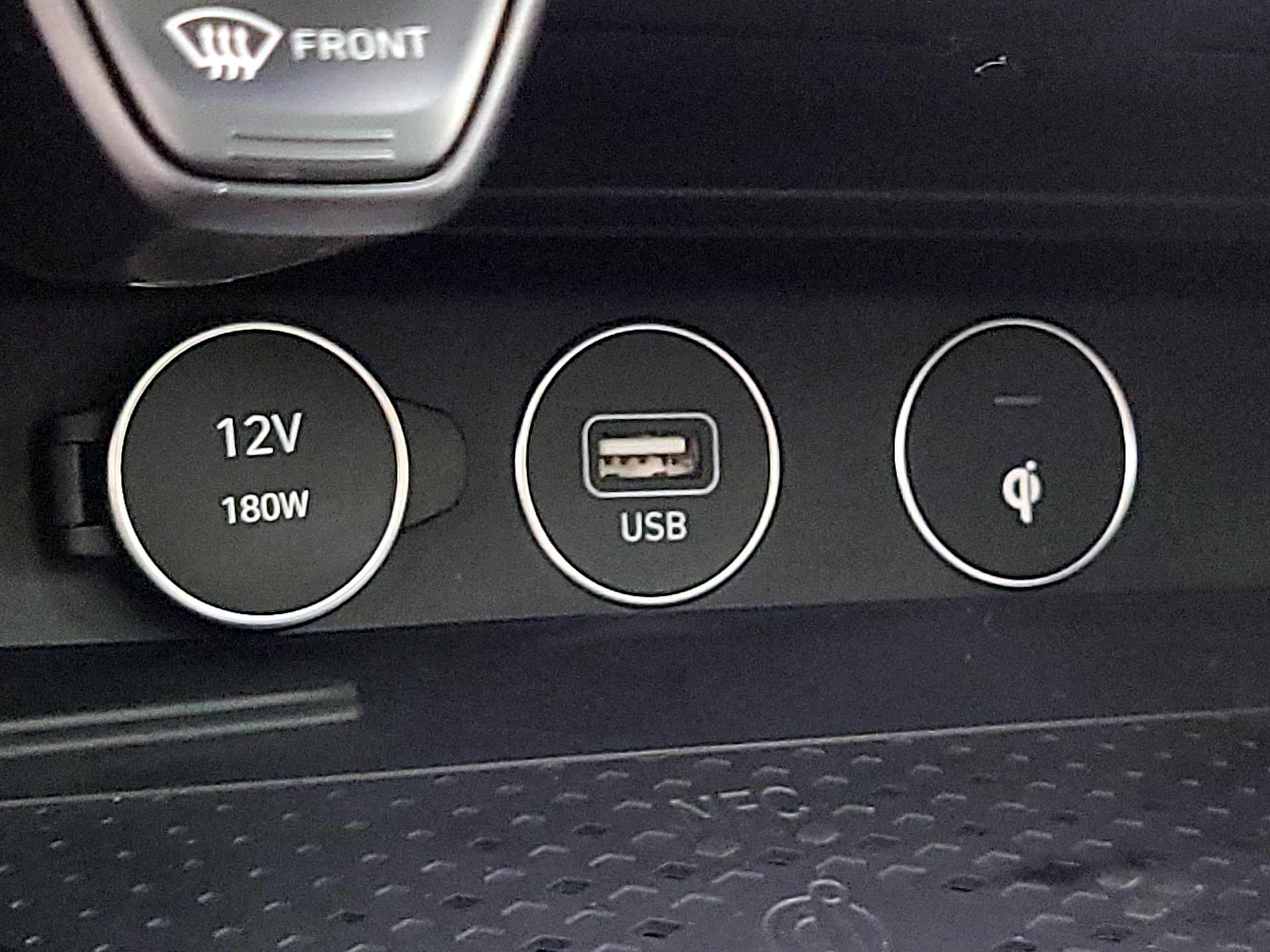 Thumbnail: 2022 Genesis G70 - 19