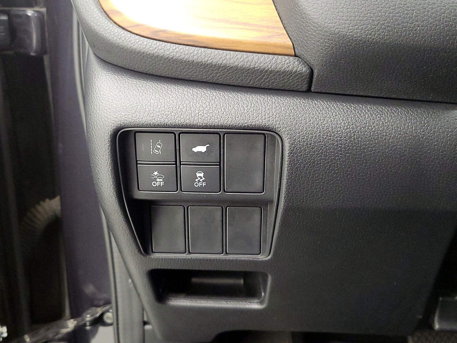 Thumbnail: 2017 Honda CR-V - 13