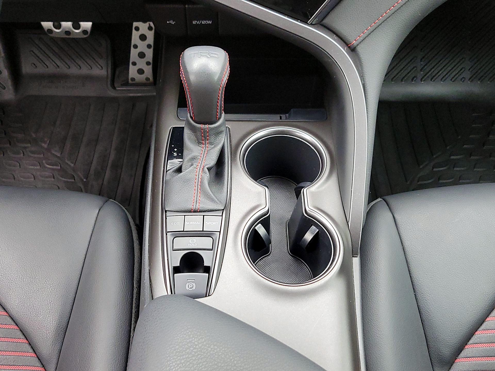 Thumbnail: 2023 Toyota Camry - 17