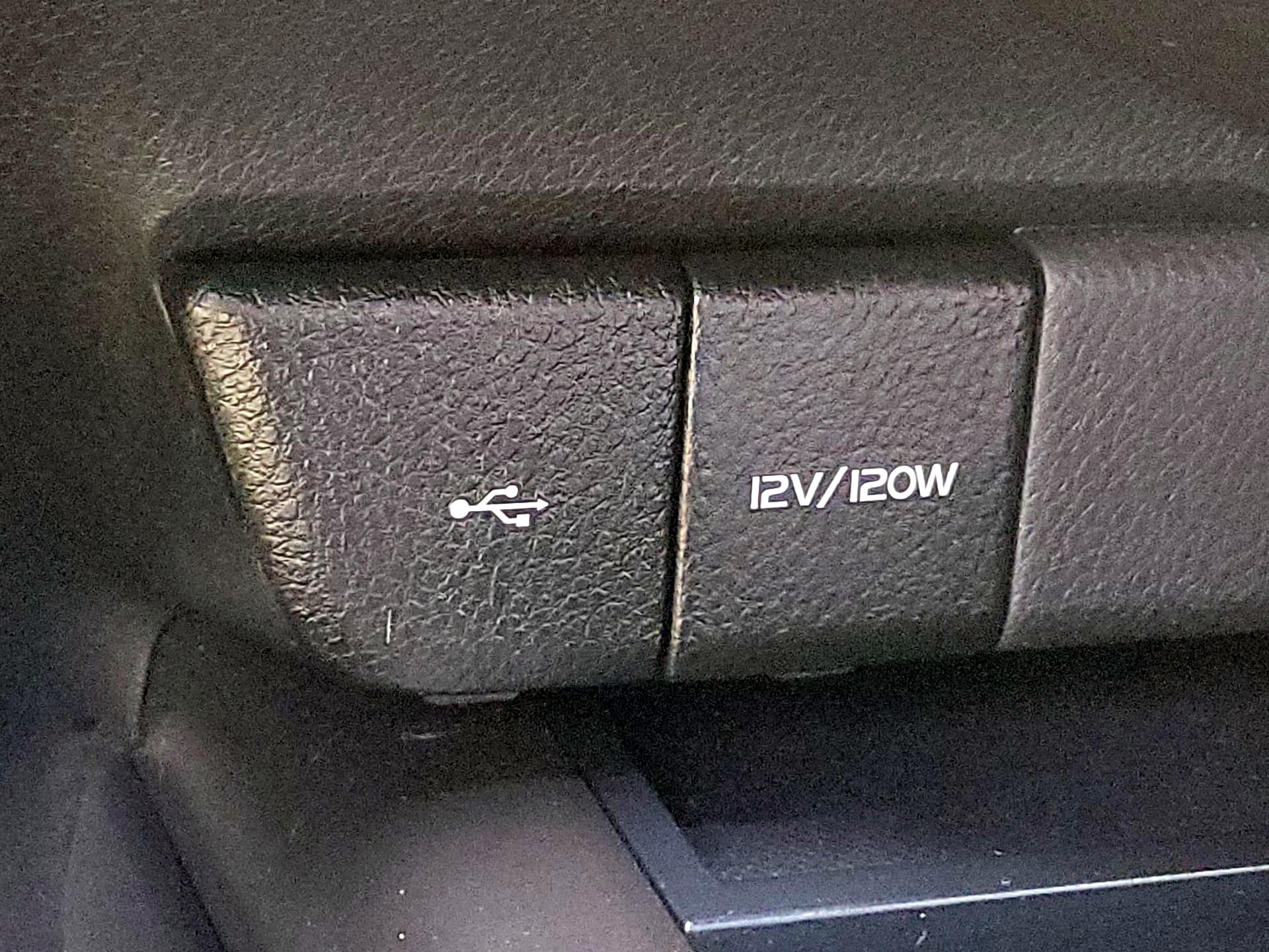 Thumbnail: 2023 Toyota Camry - 18