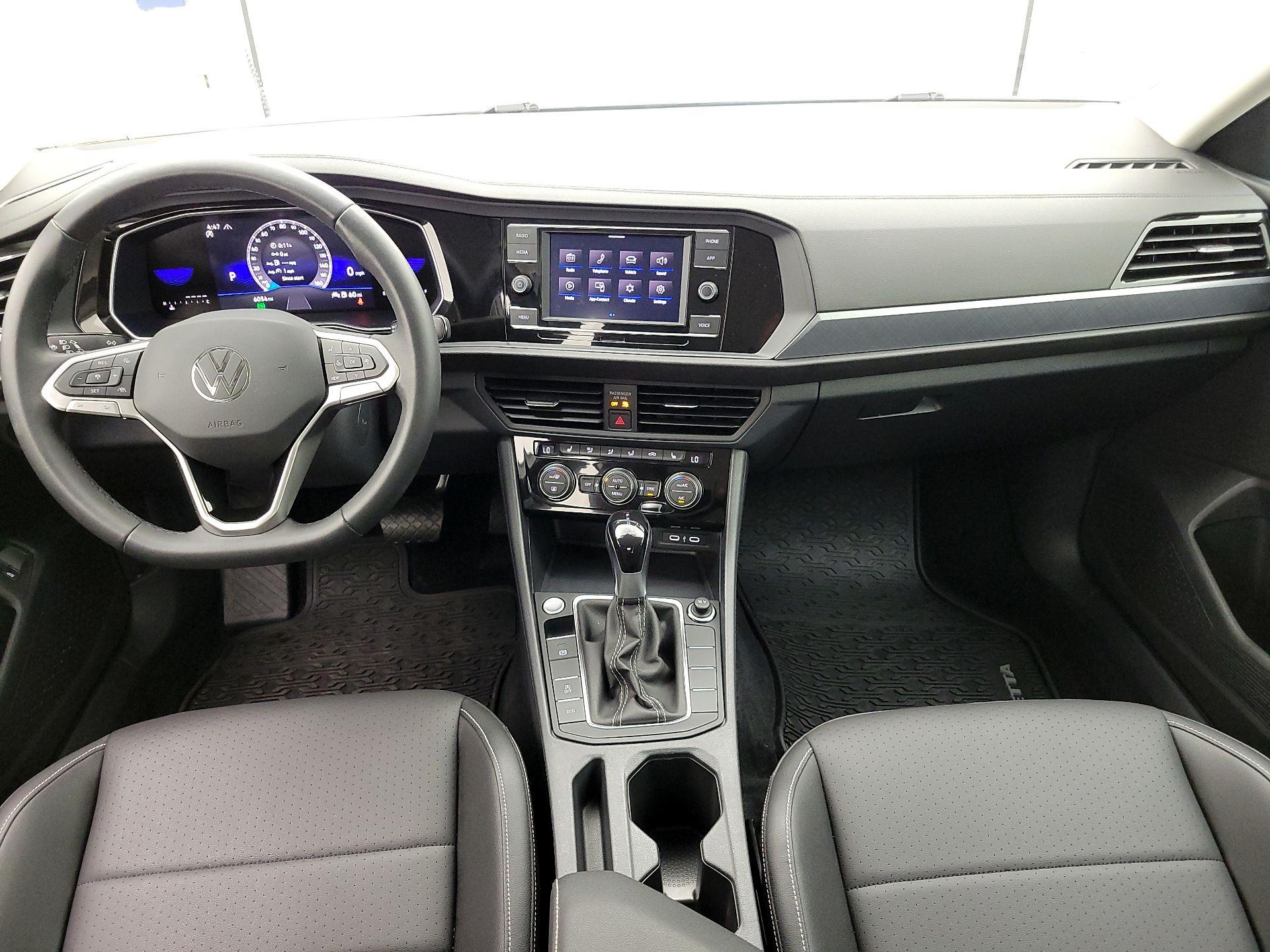 Thumbnail: 2024 Volkswagen Jetta - 9