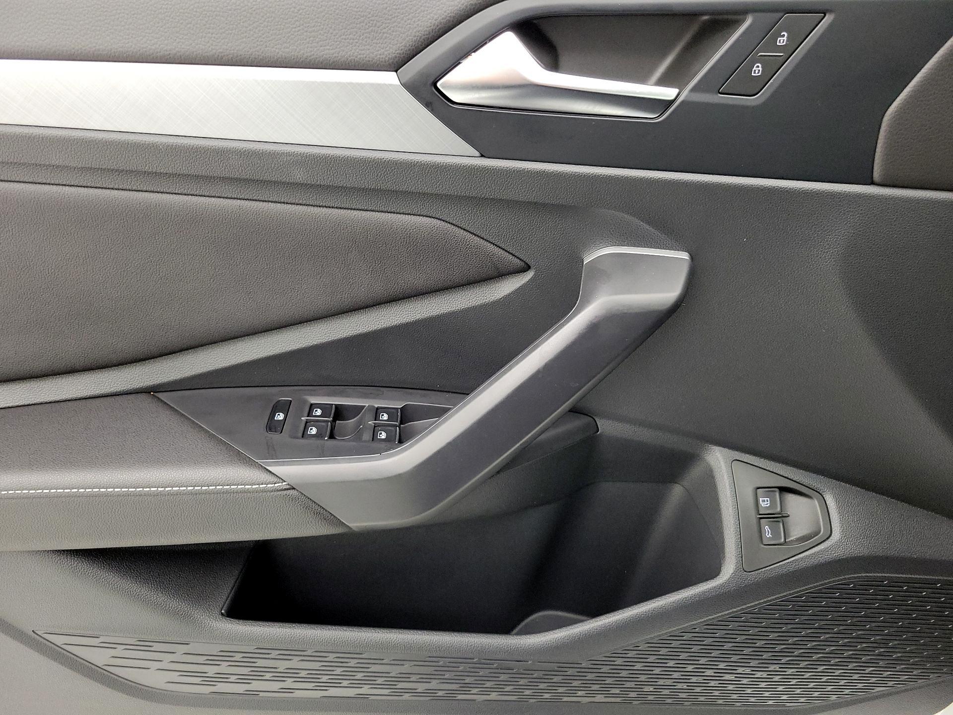 Thumbnail: 2024 Volkswagen Jetta - 12