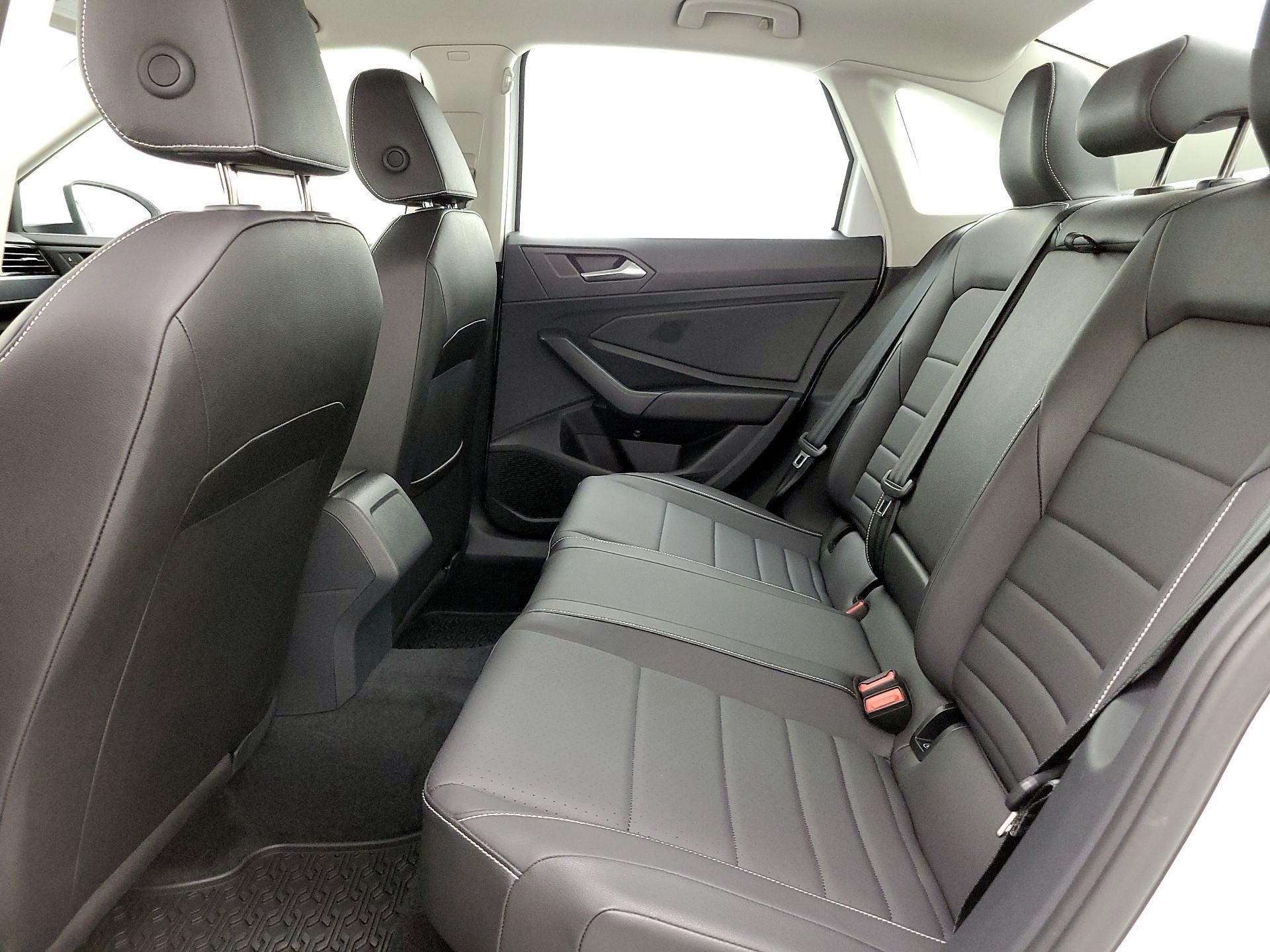 Thumbnail: 2024 Volkswagen Jetta - 19