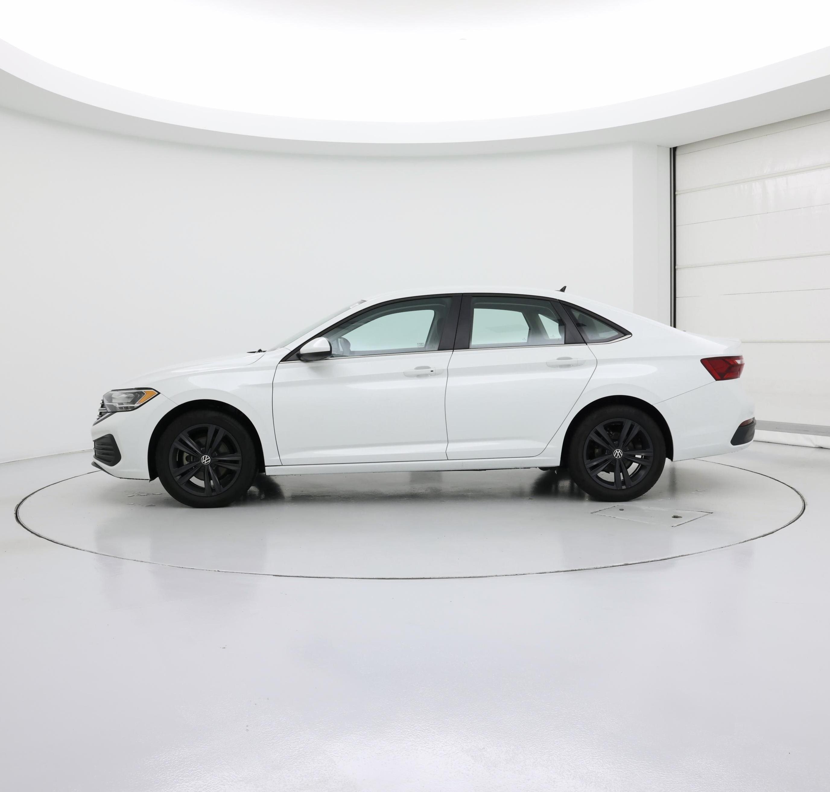 Thumbnail: 2024 Volkswagen Jetta - 3