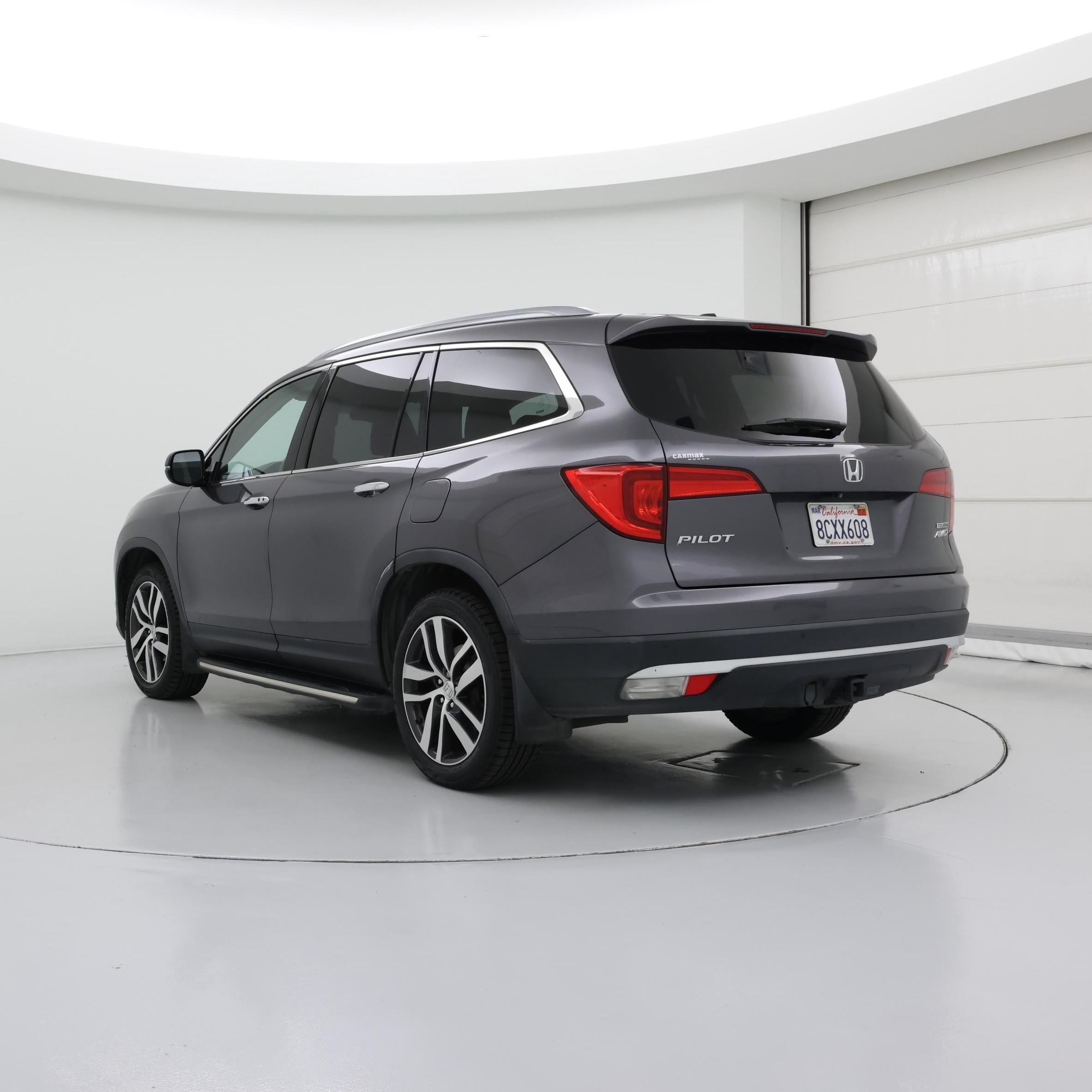 Thumbnail: 2017 Honda Pilot - 2