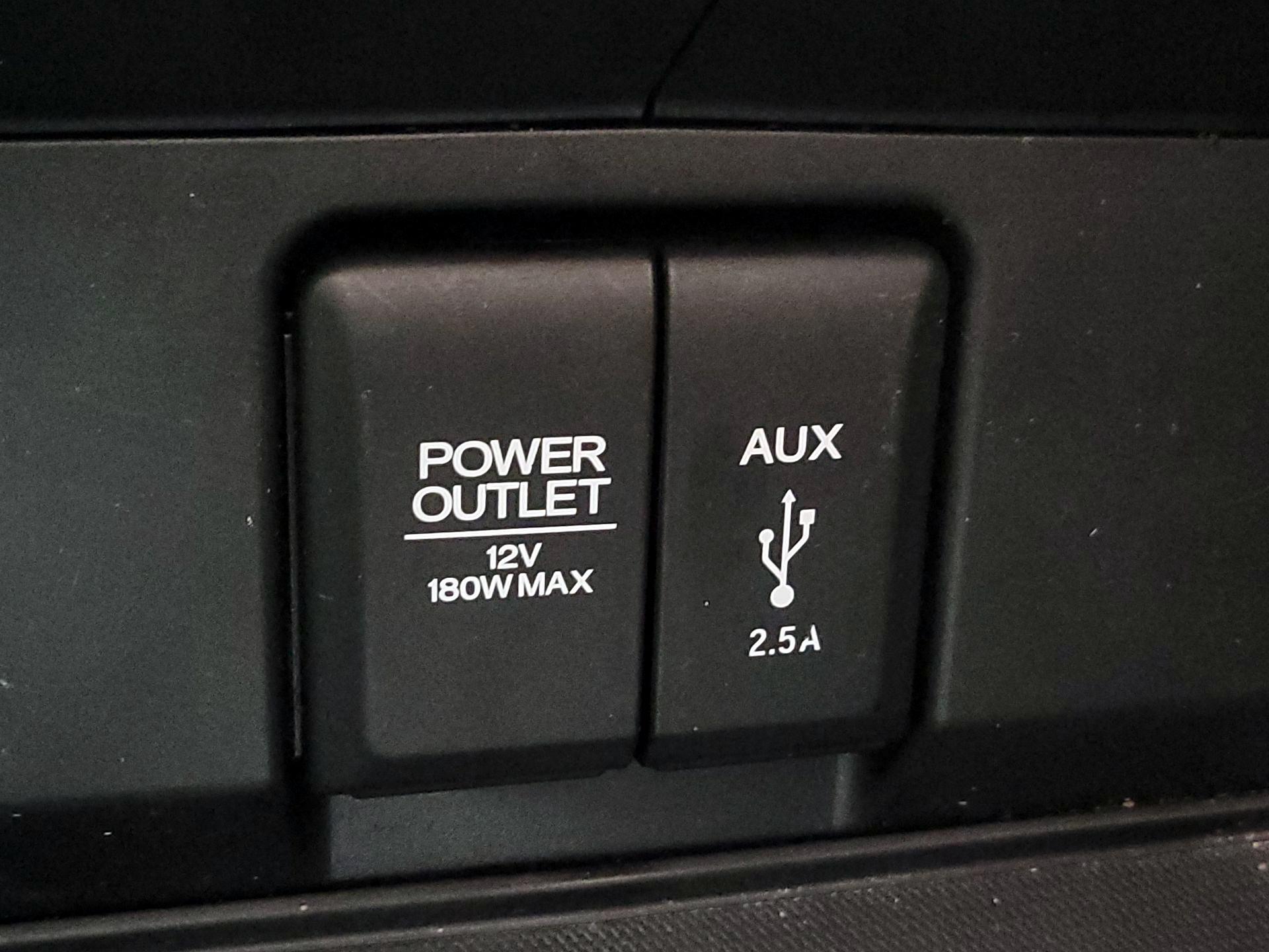 Thumbnail: 2017 Honda Pilot - 19