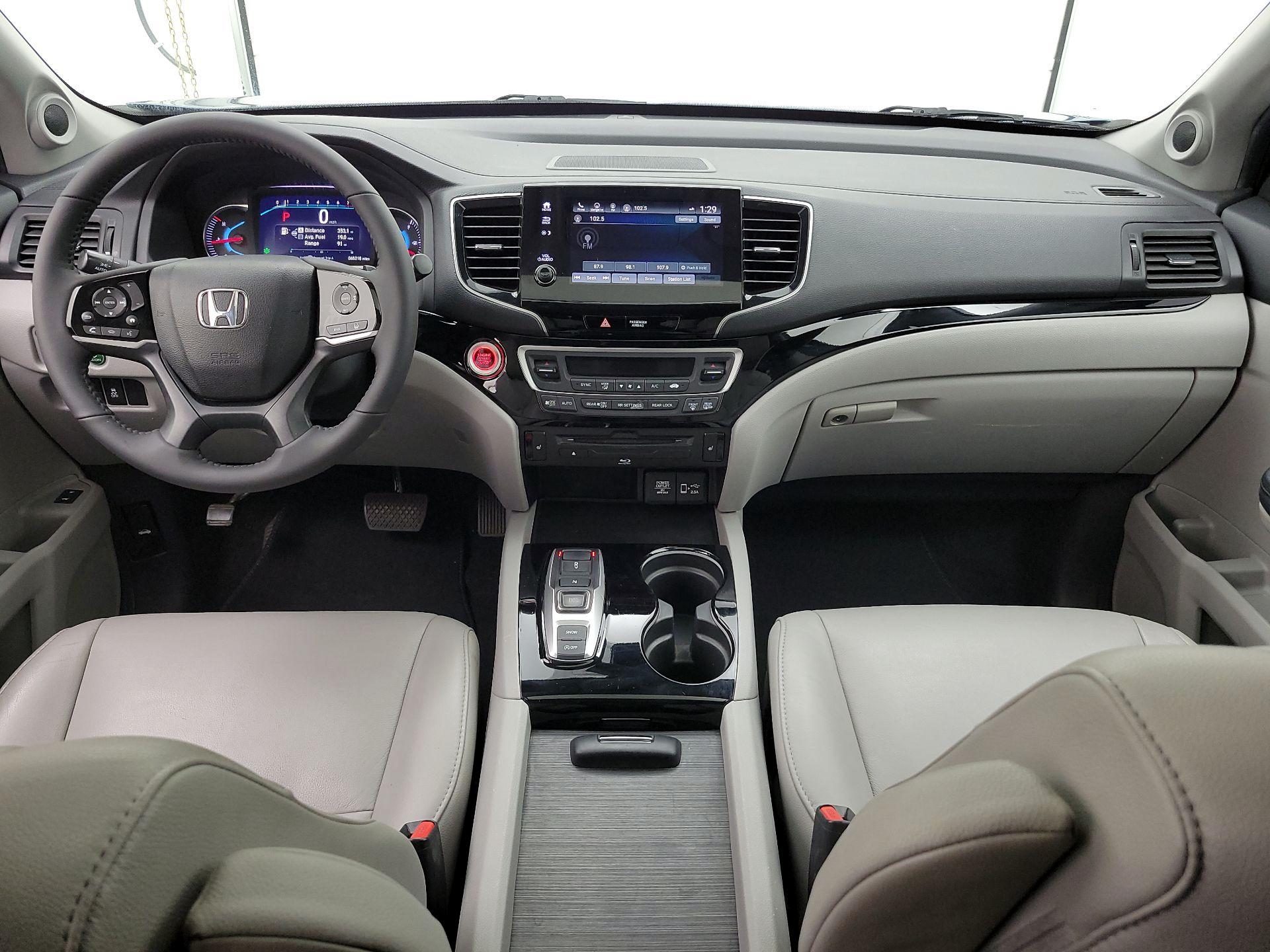 Thumbnail: 2019 Honda Pilot - 9