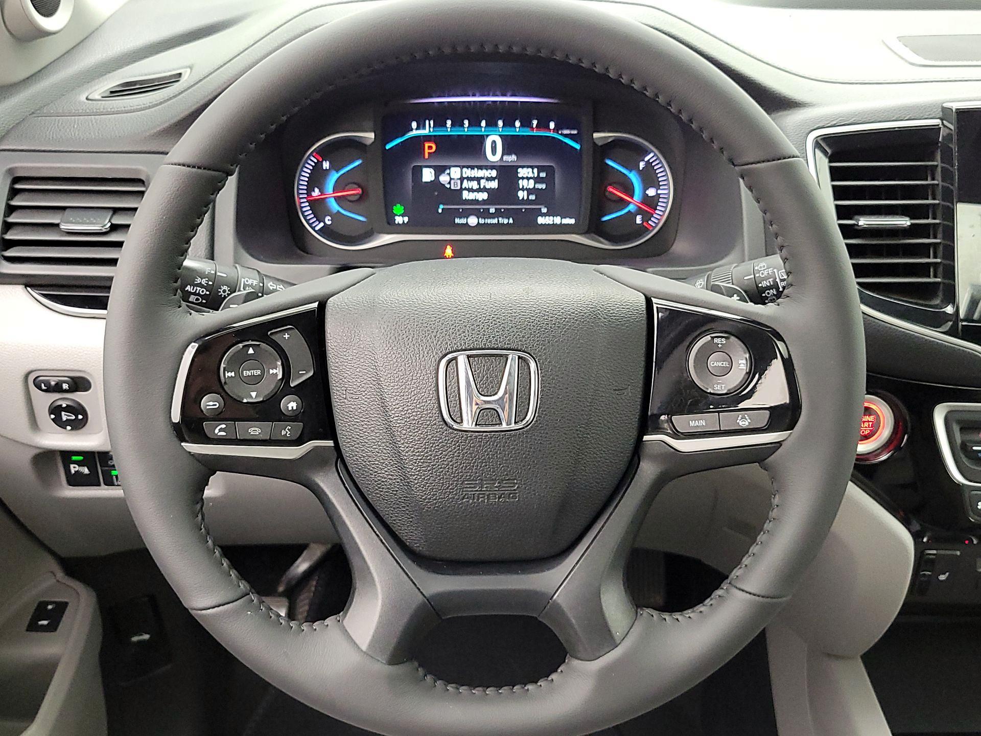 Thumbnail: 2019 Honda Pilot - 10