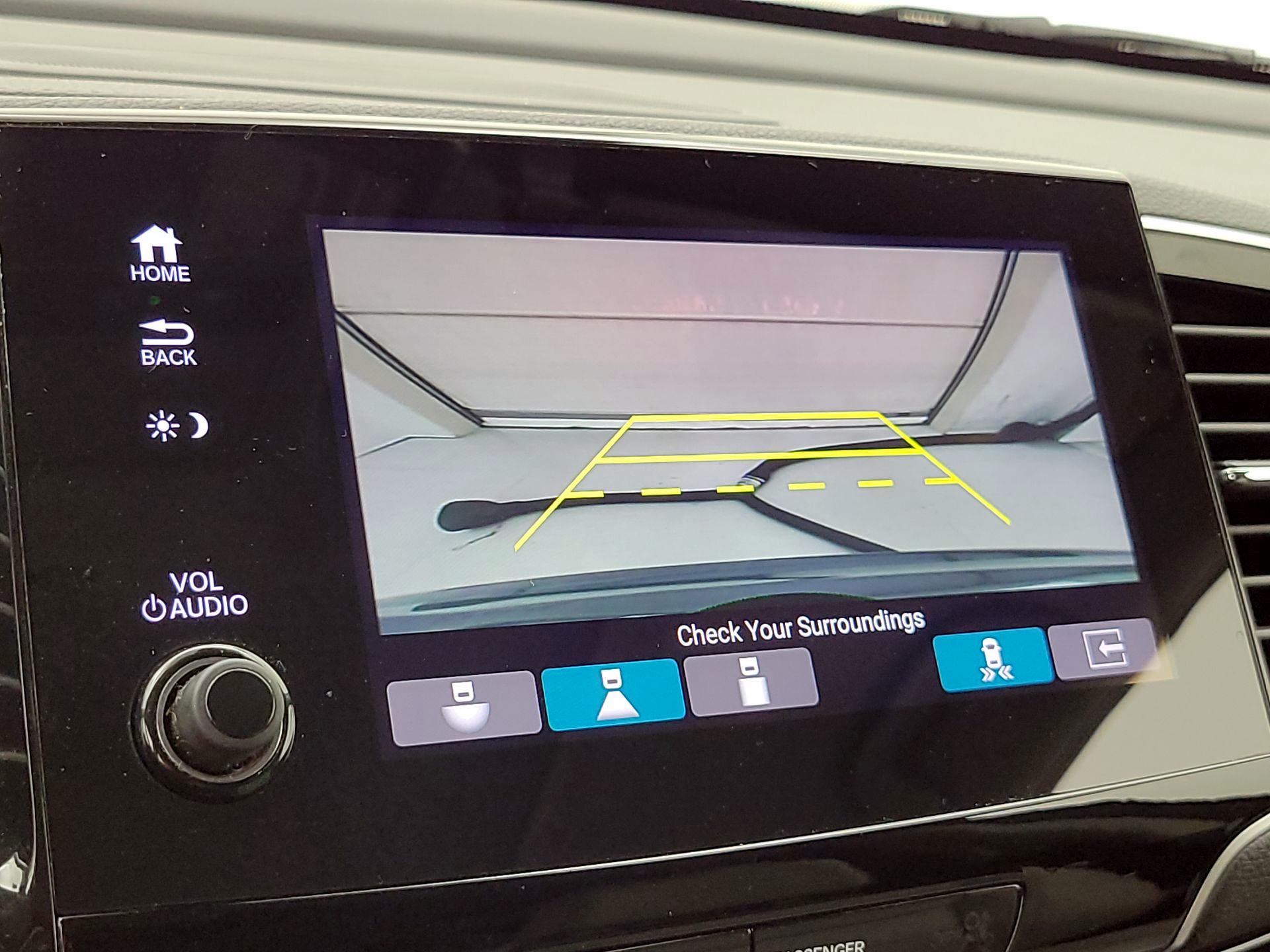 Thumbnail: 2019 Honda Pilot - 15