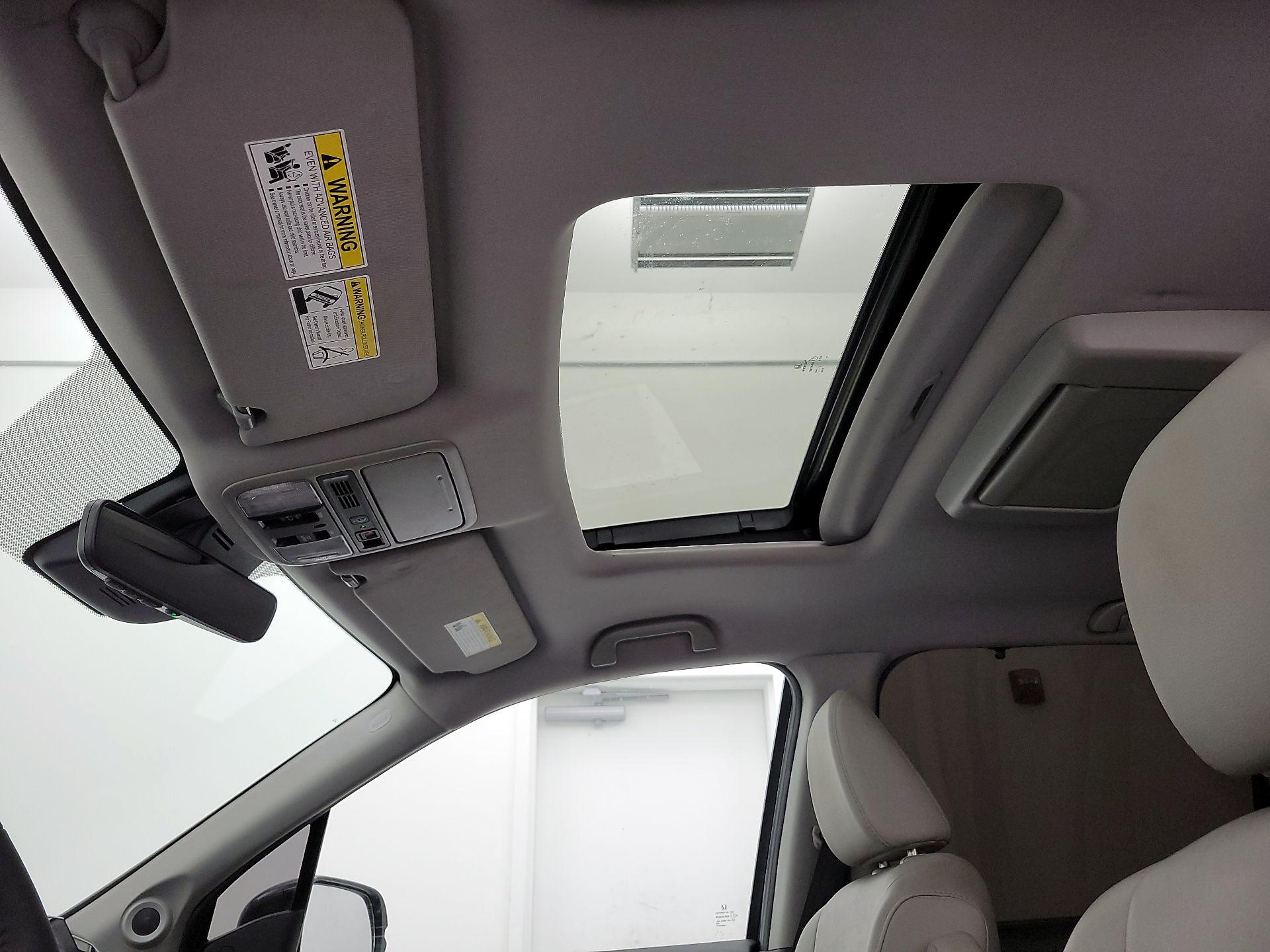 Thumbnail: 2019 Honda Pilot - 20