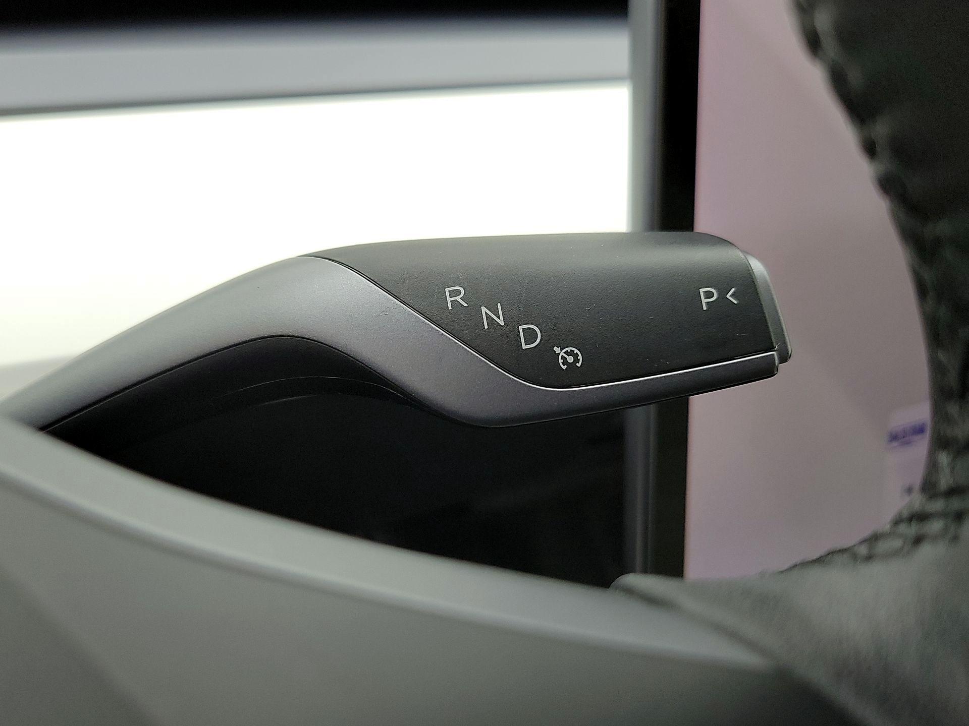 Thumbnail: 2022 Tesla Model 3 - 17