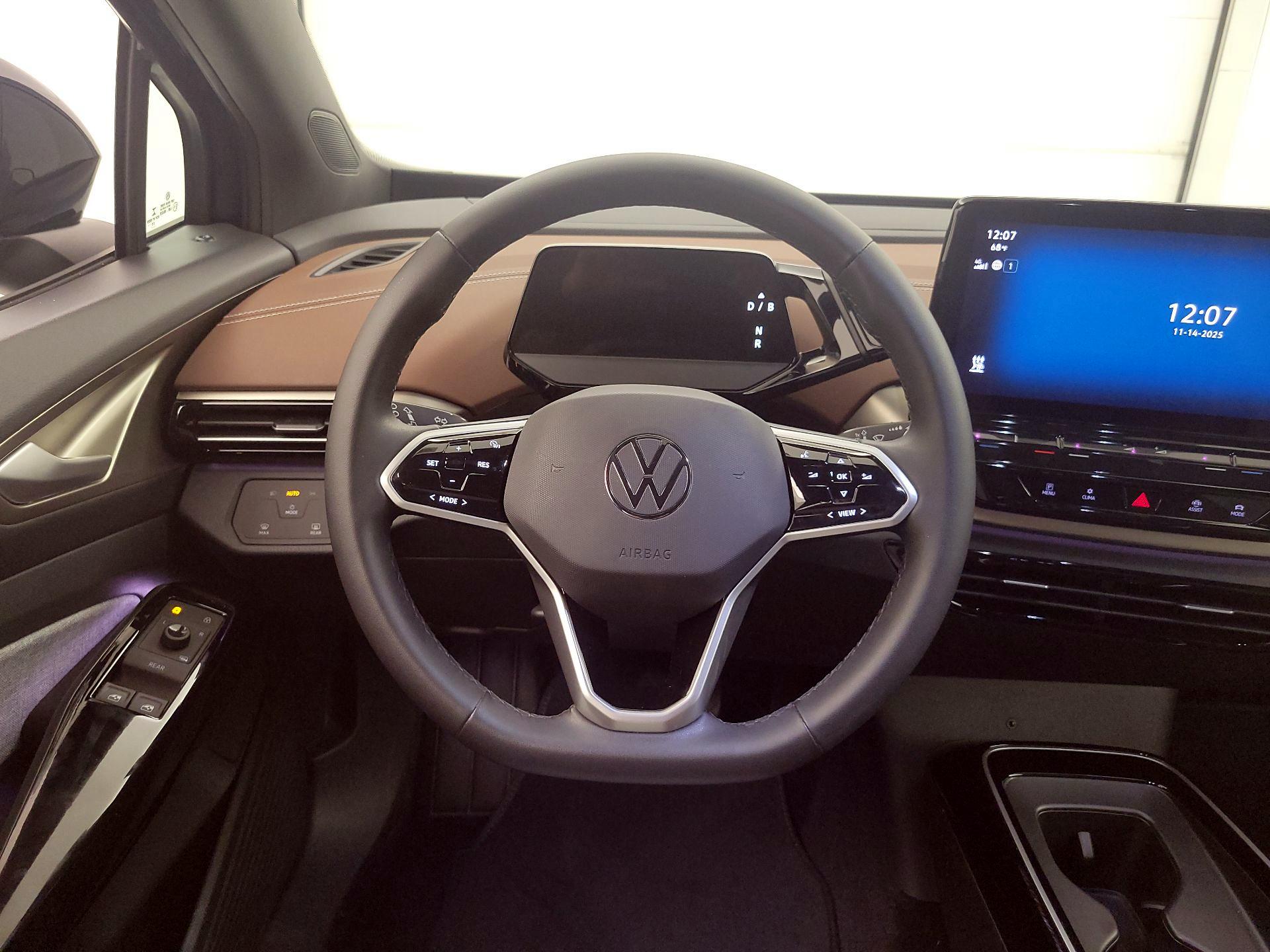 Thumbnail: 2023 Volkswagen ID.4 - 10