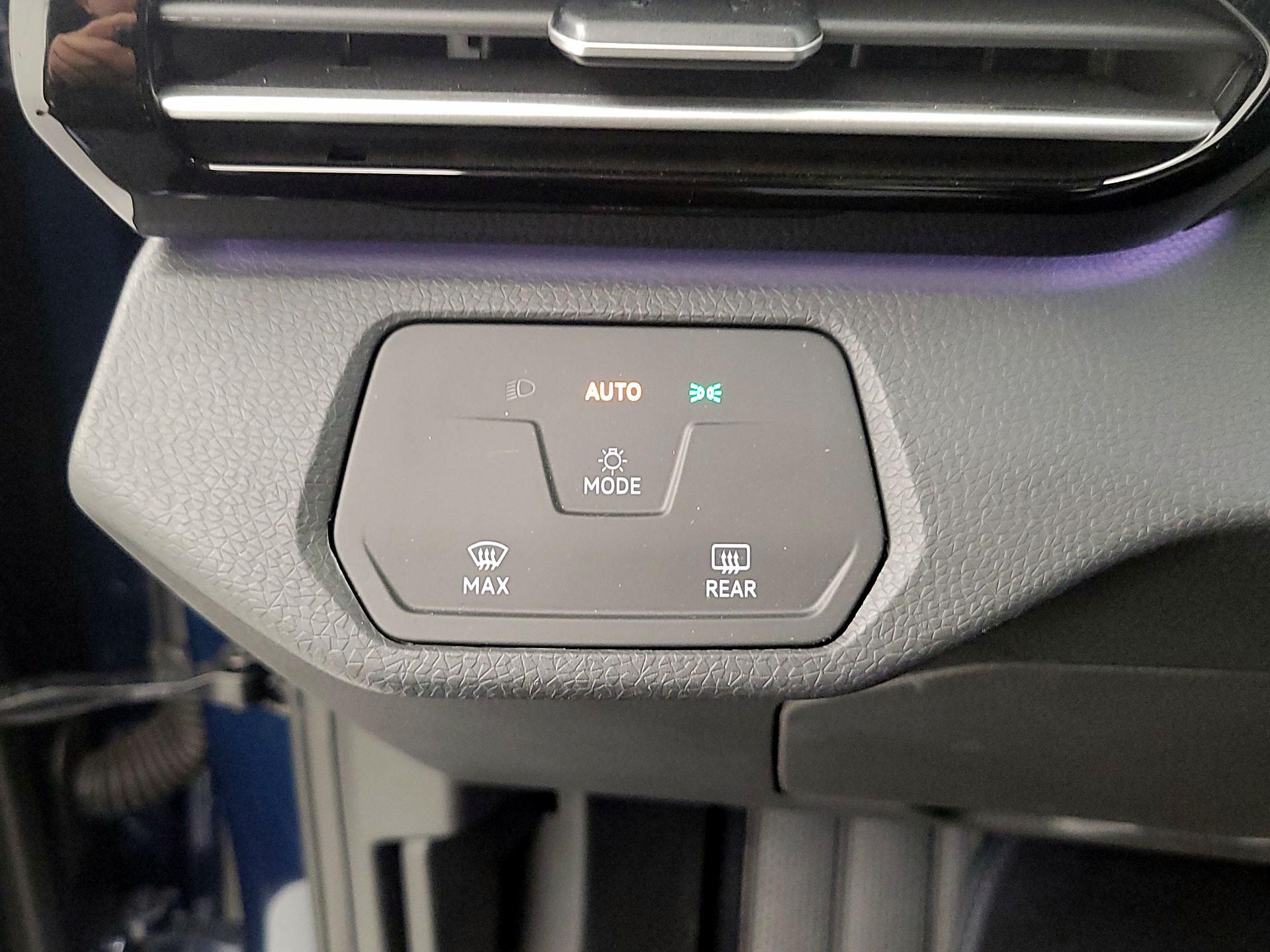 Thumbnail: 2023 Volkswagen ID.4 - 13