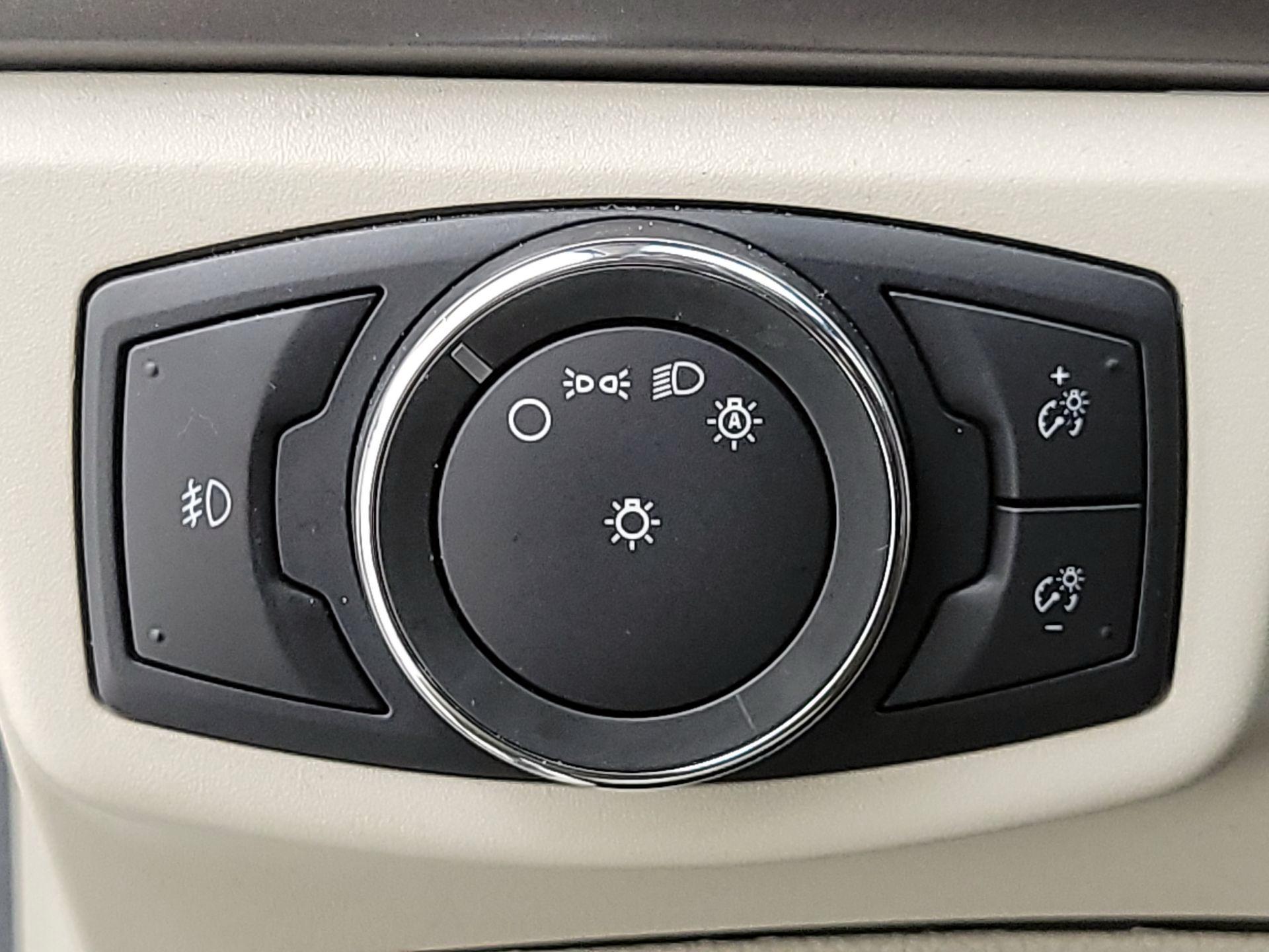 Thumbnail: 2017 Ford Fusion - 13