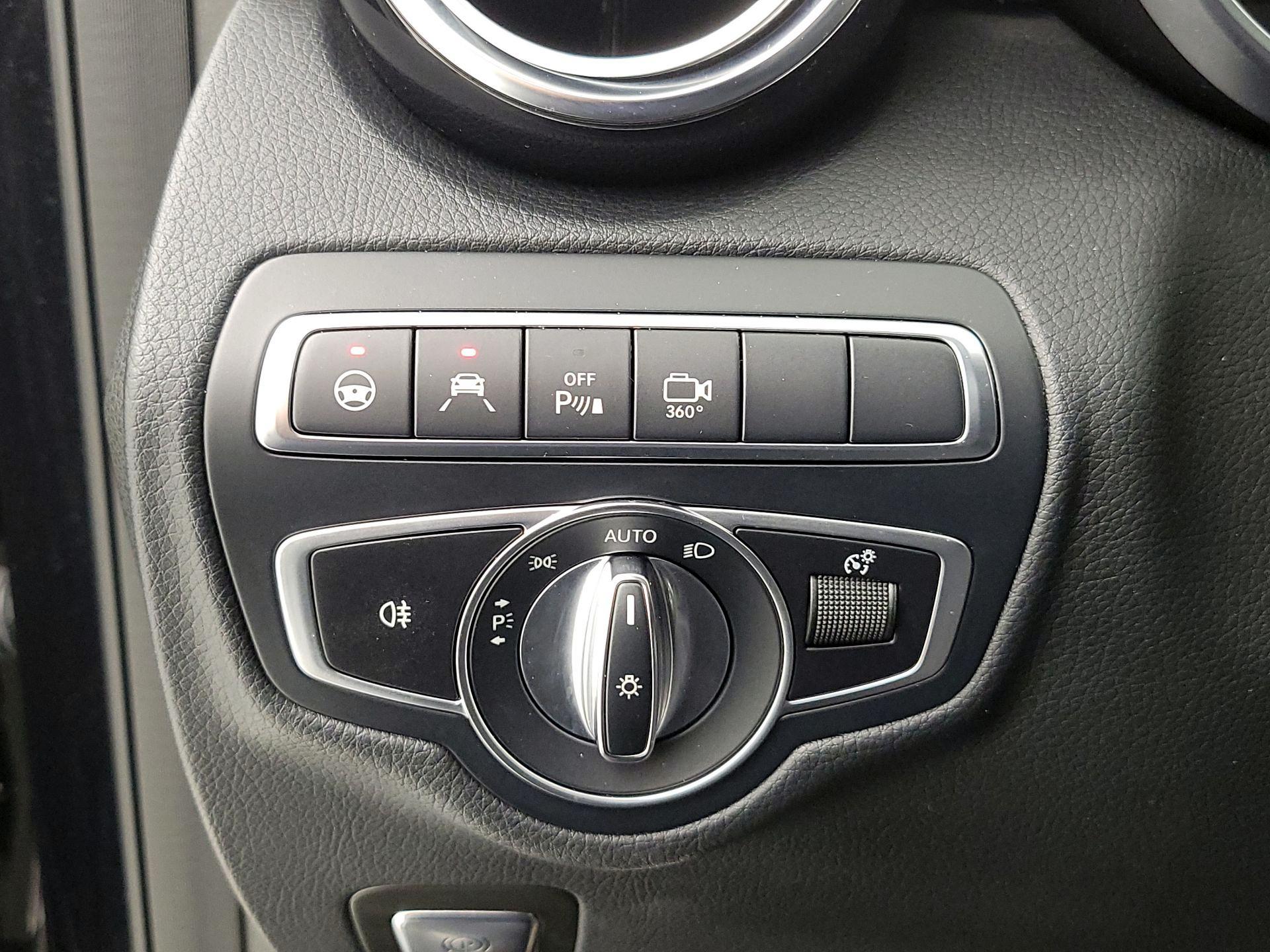 Thumbnail: 2018 Mercedes-Benz GLC - 13