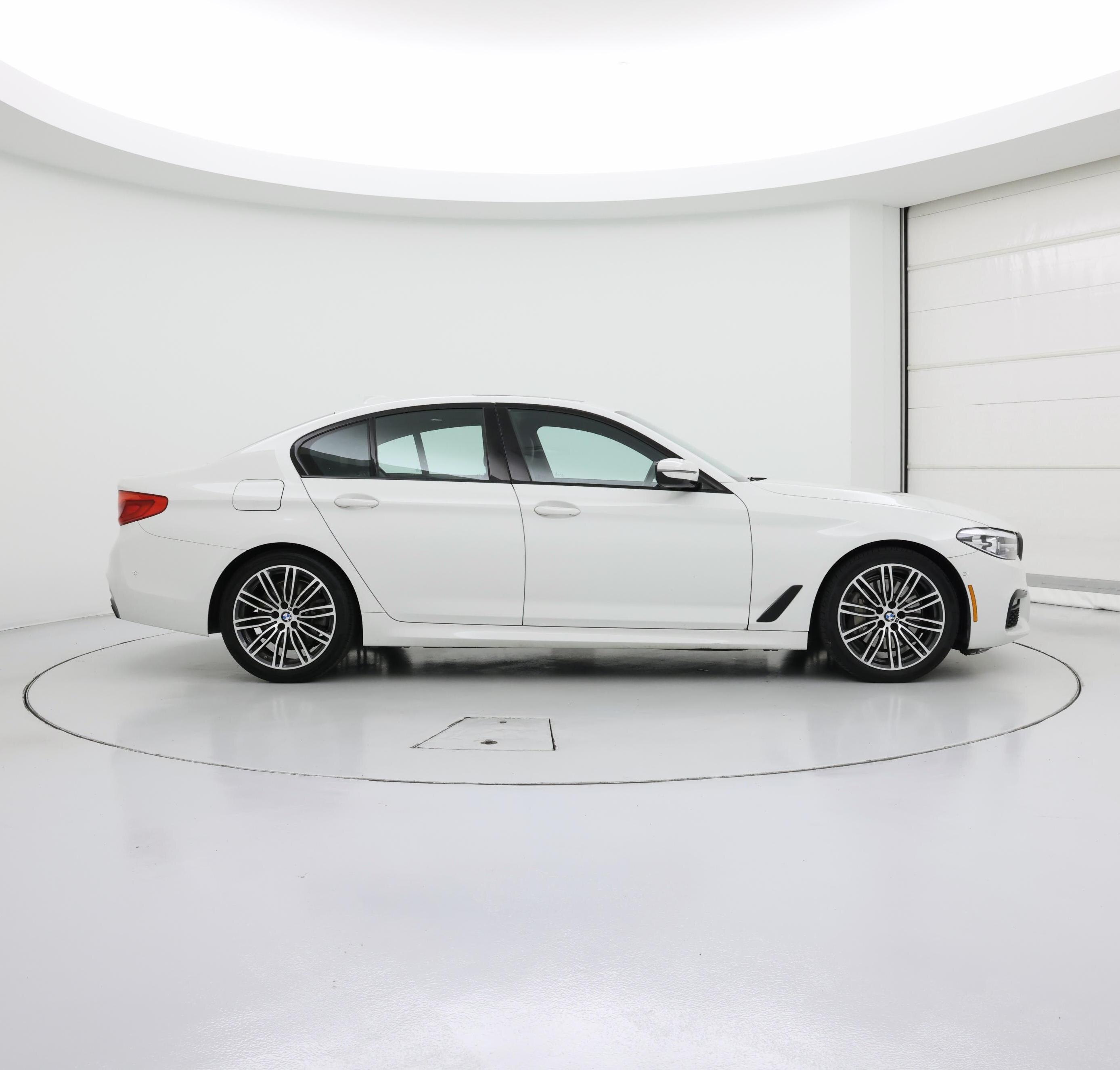 Thumbnail: 2019 BMW 5 Series - 7