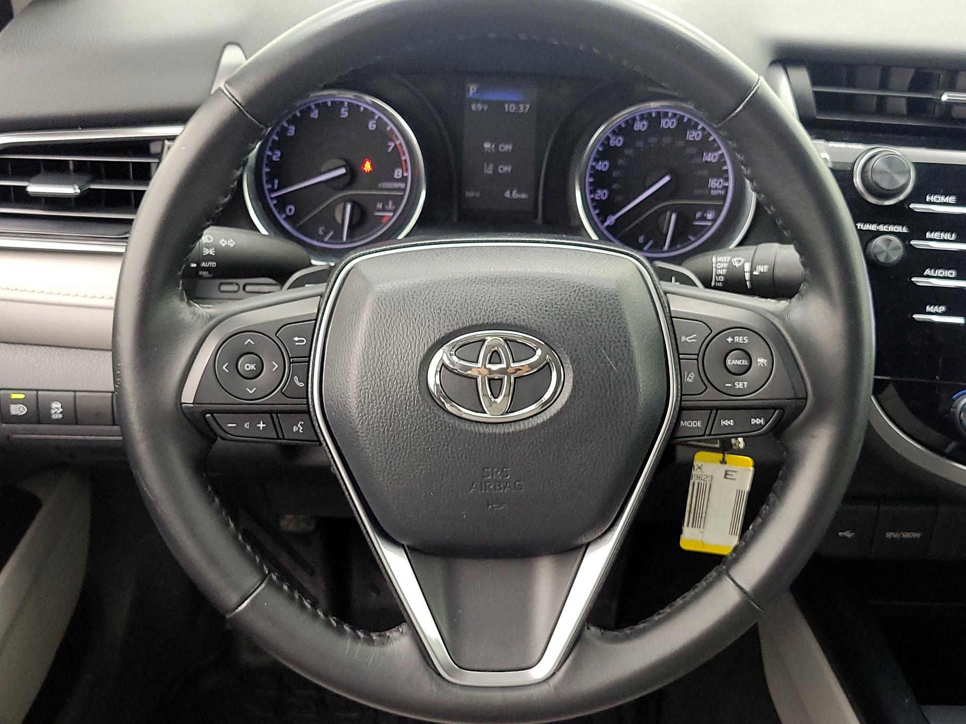 Thumbnail: 2020 Toyota Camry - 10