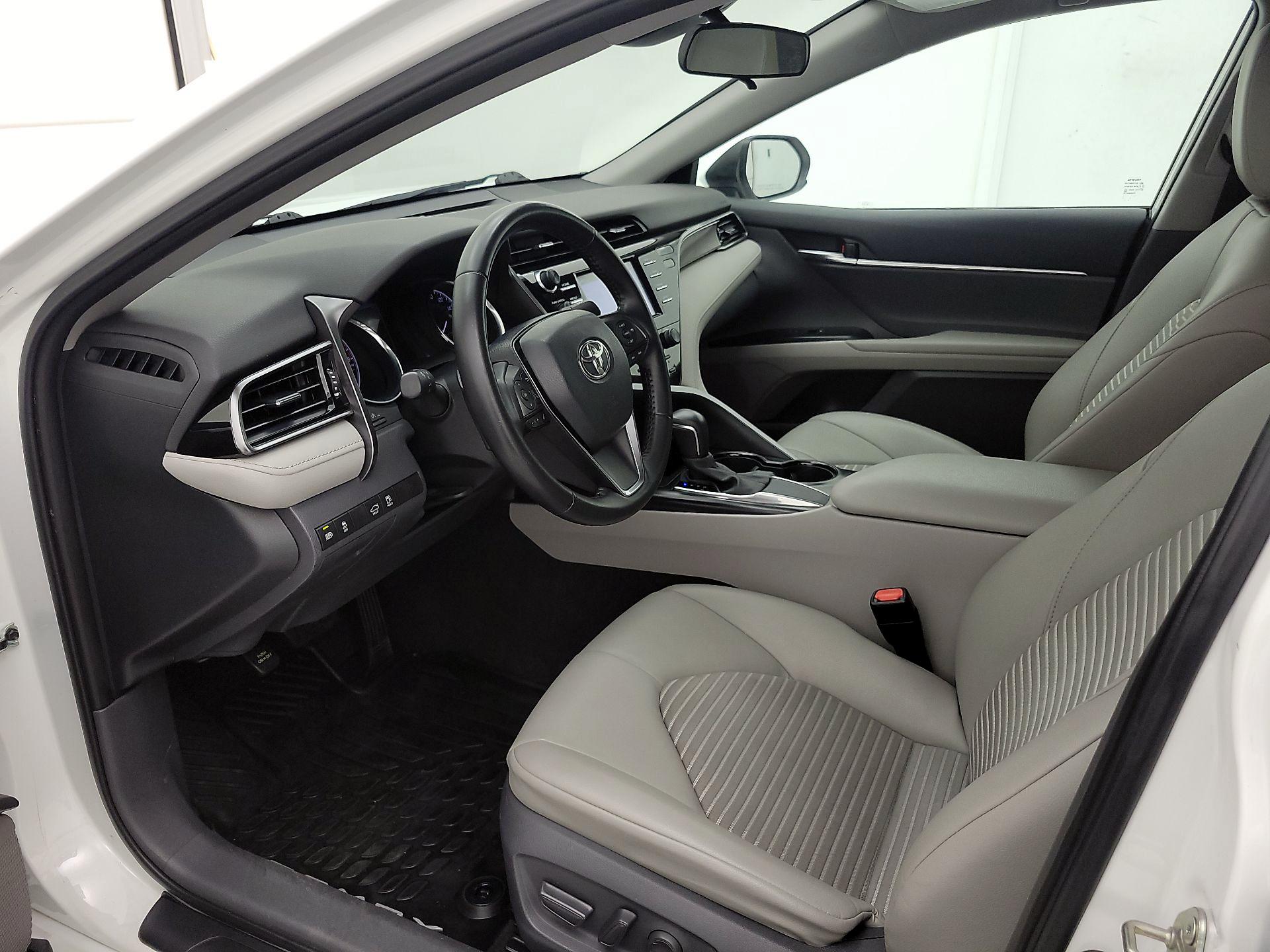 Thumbnail: 2020 Toyota Camry - 11