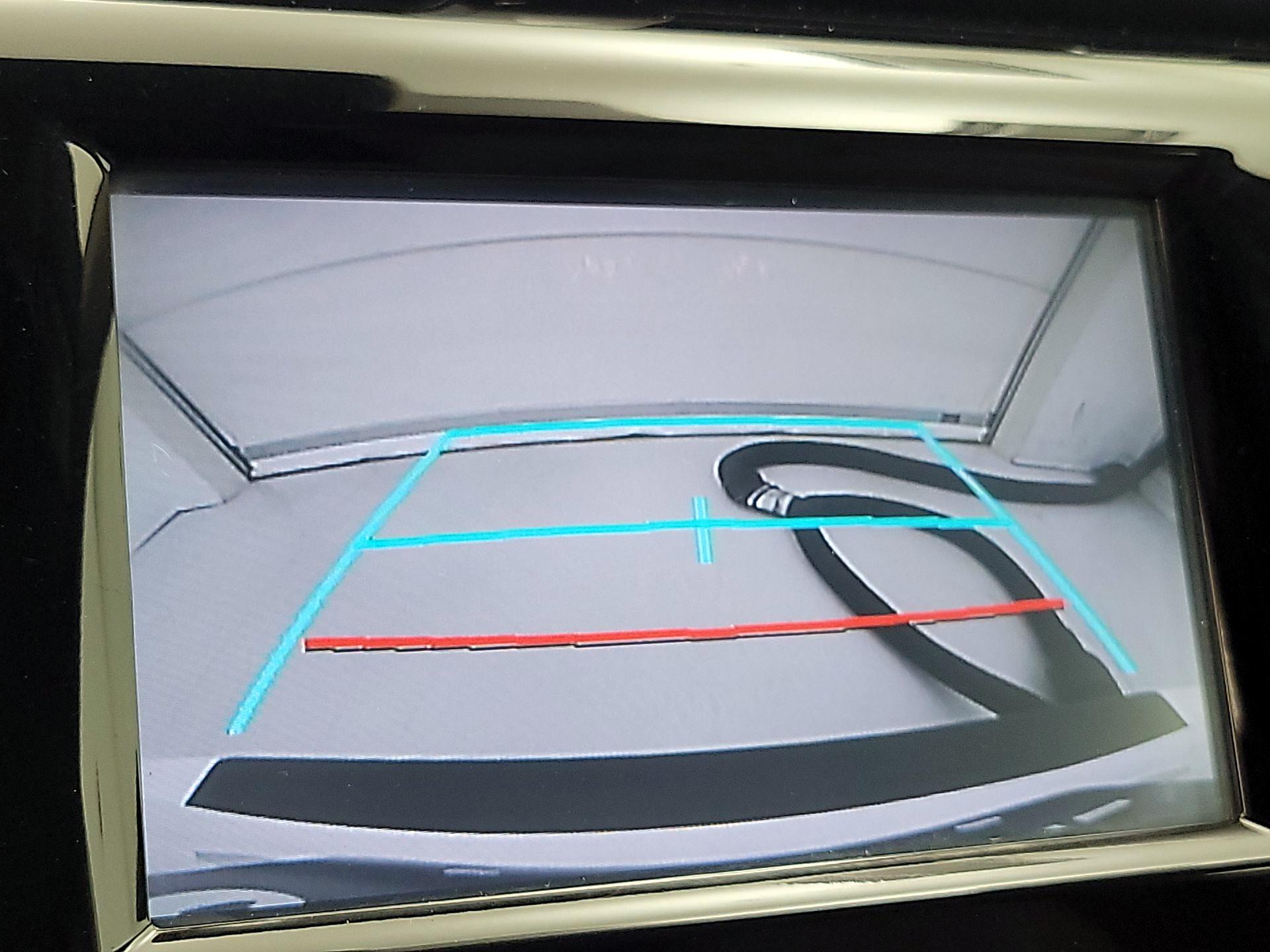 Thumbnail: 2020 Toyota Camry - 14