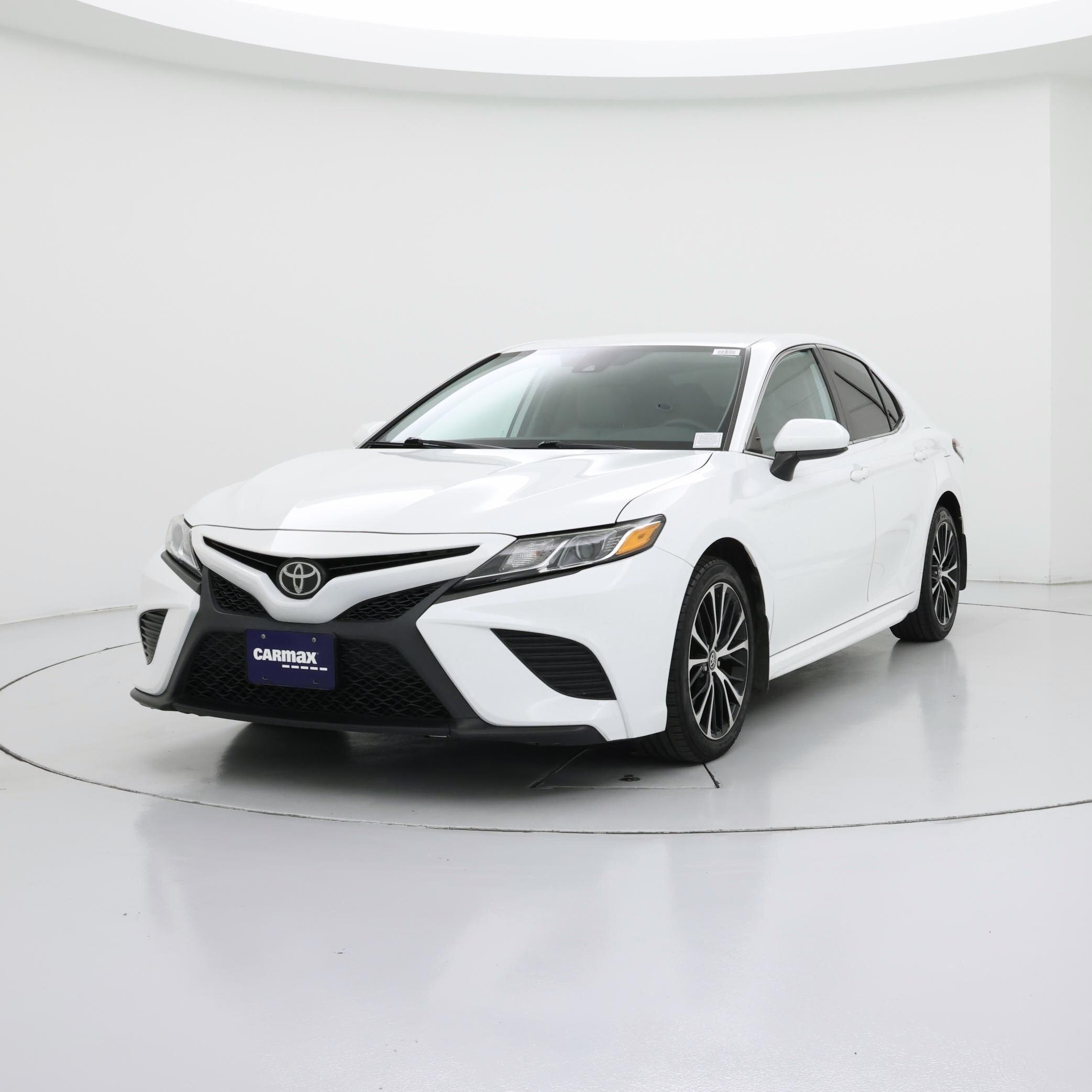 Thumbnail: 2020 Toyota Camry - 4