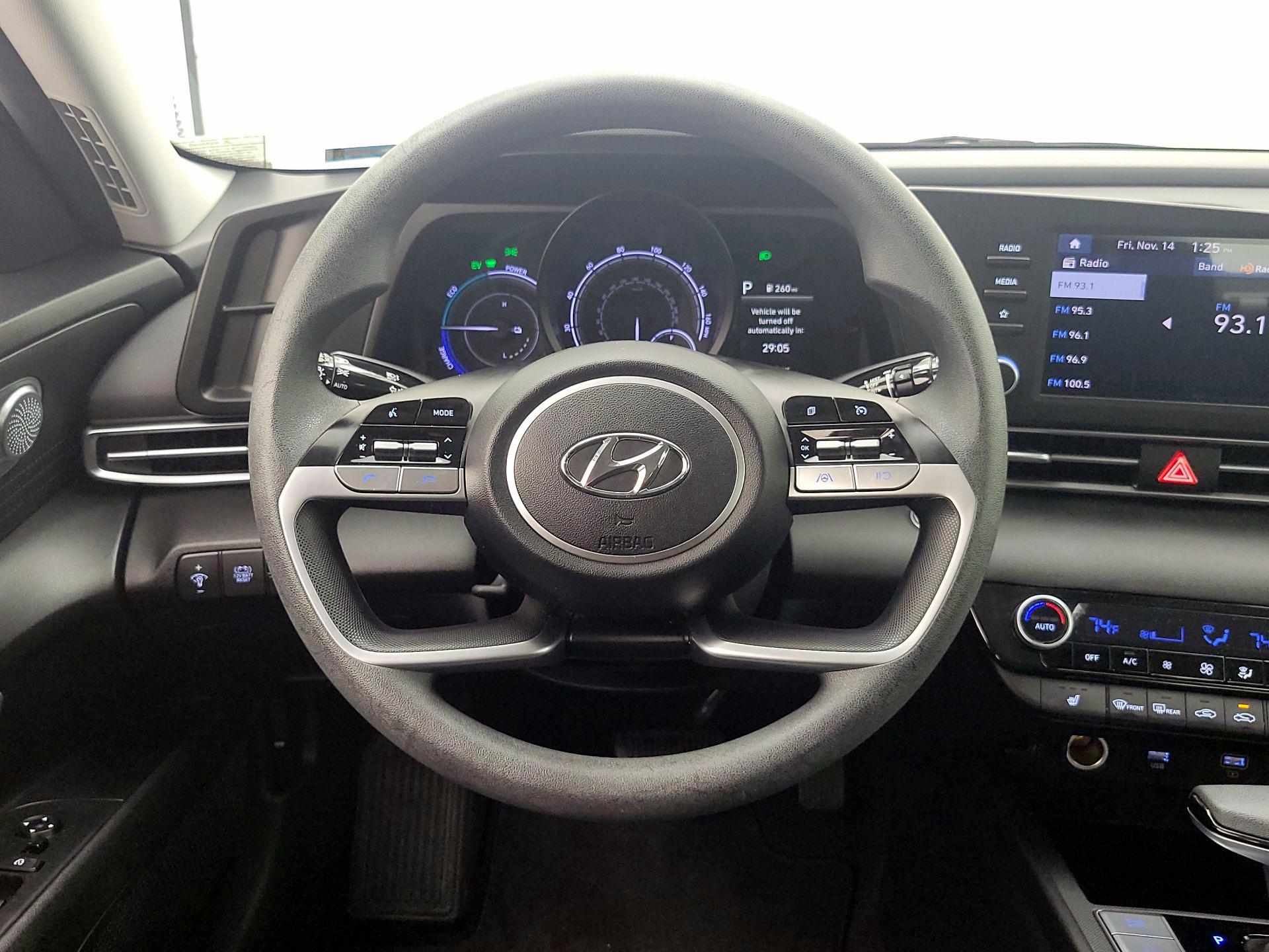 Thumbnail: 2023 Hyundai Elantra - 10