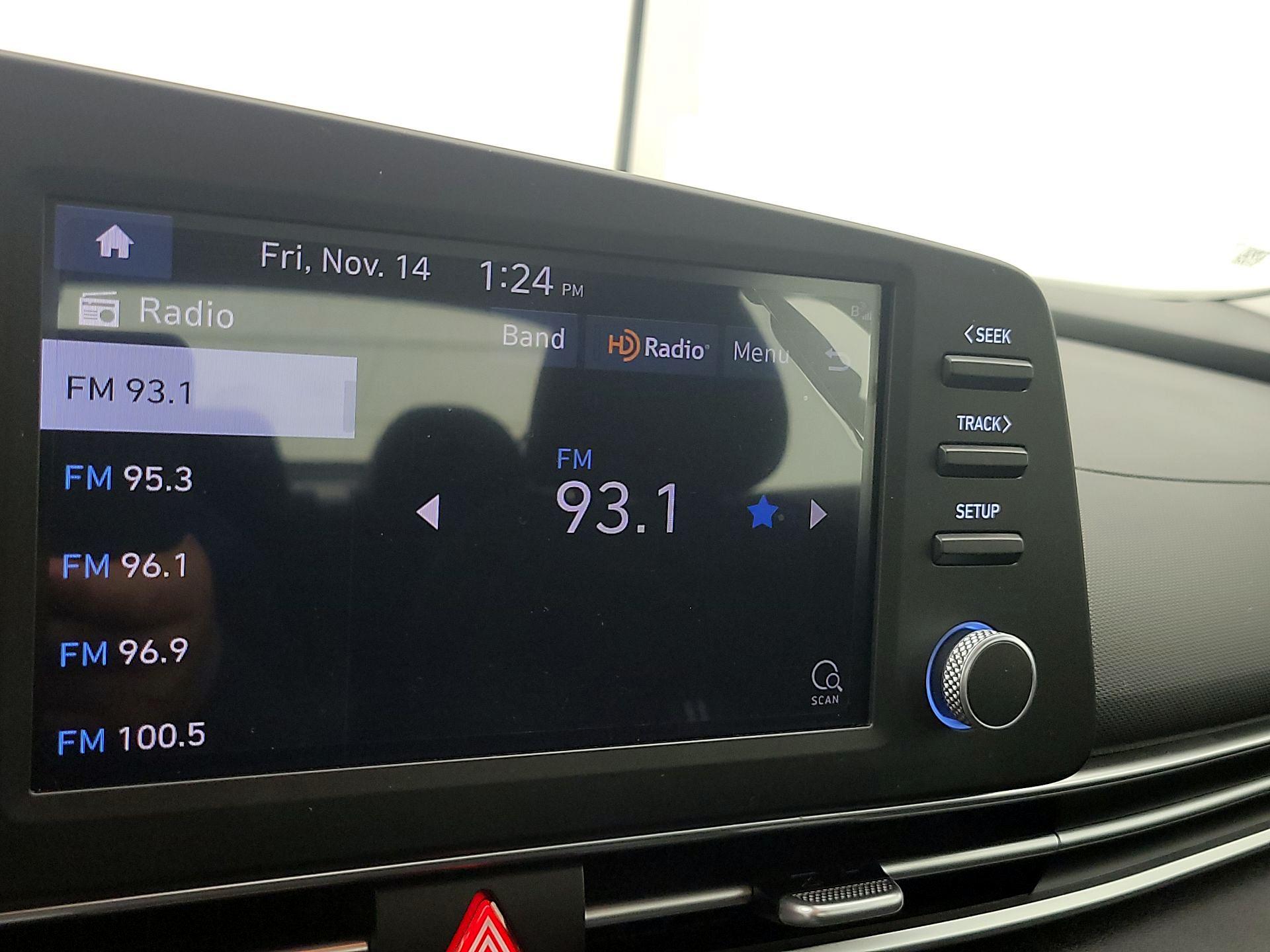 Thumbnail: 2023 Hyundai Elantra - 15