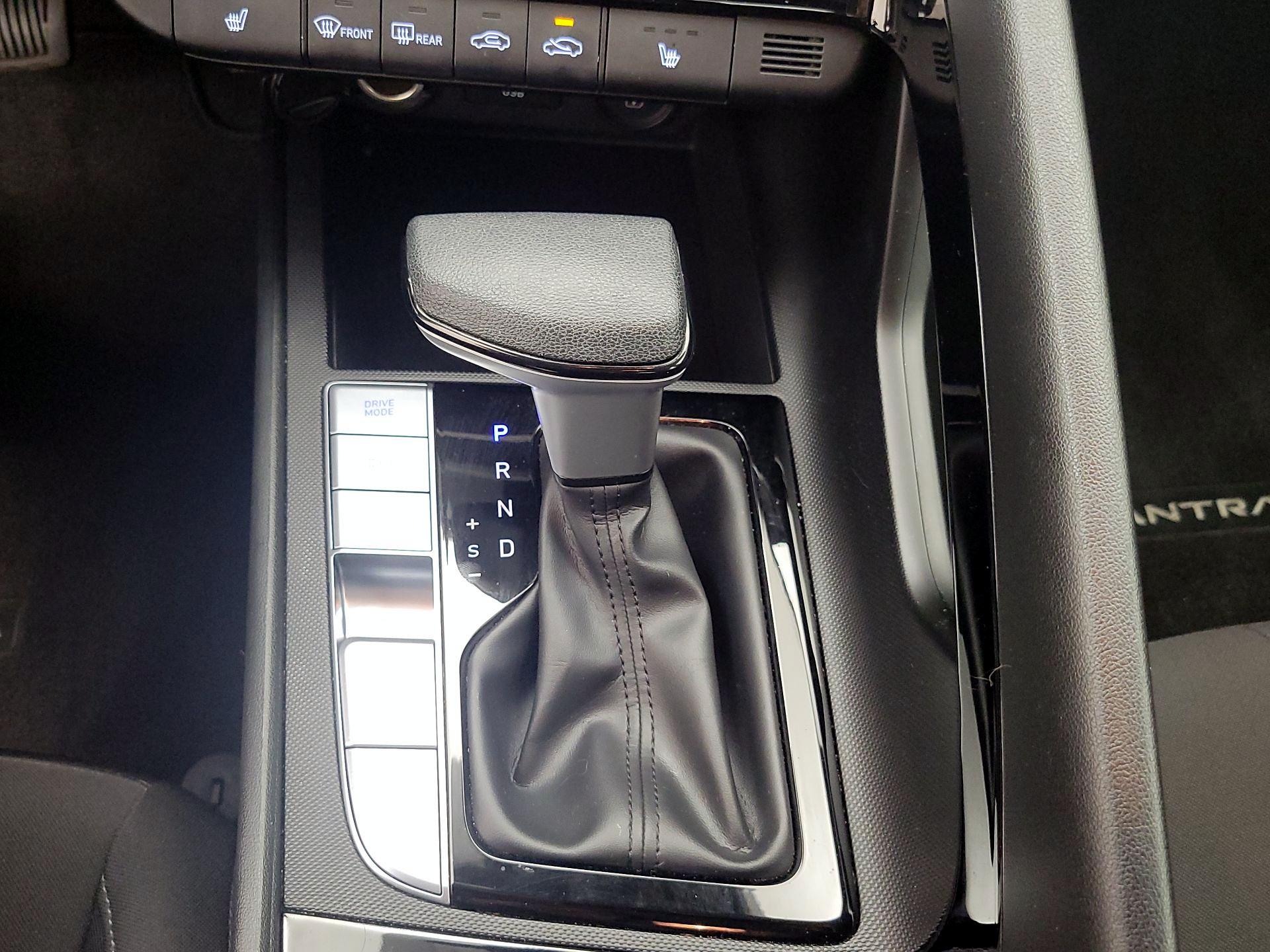 Thumbnail: 2023 Hyundai Elantra - 17