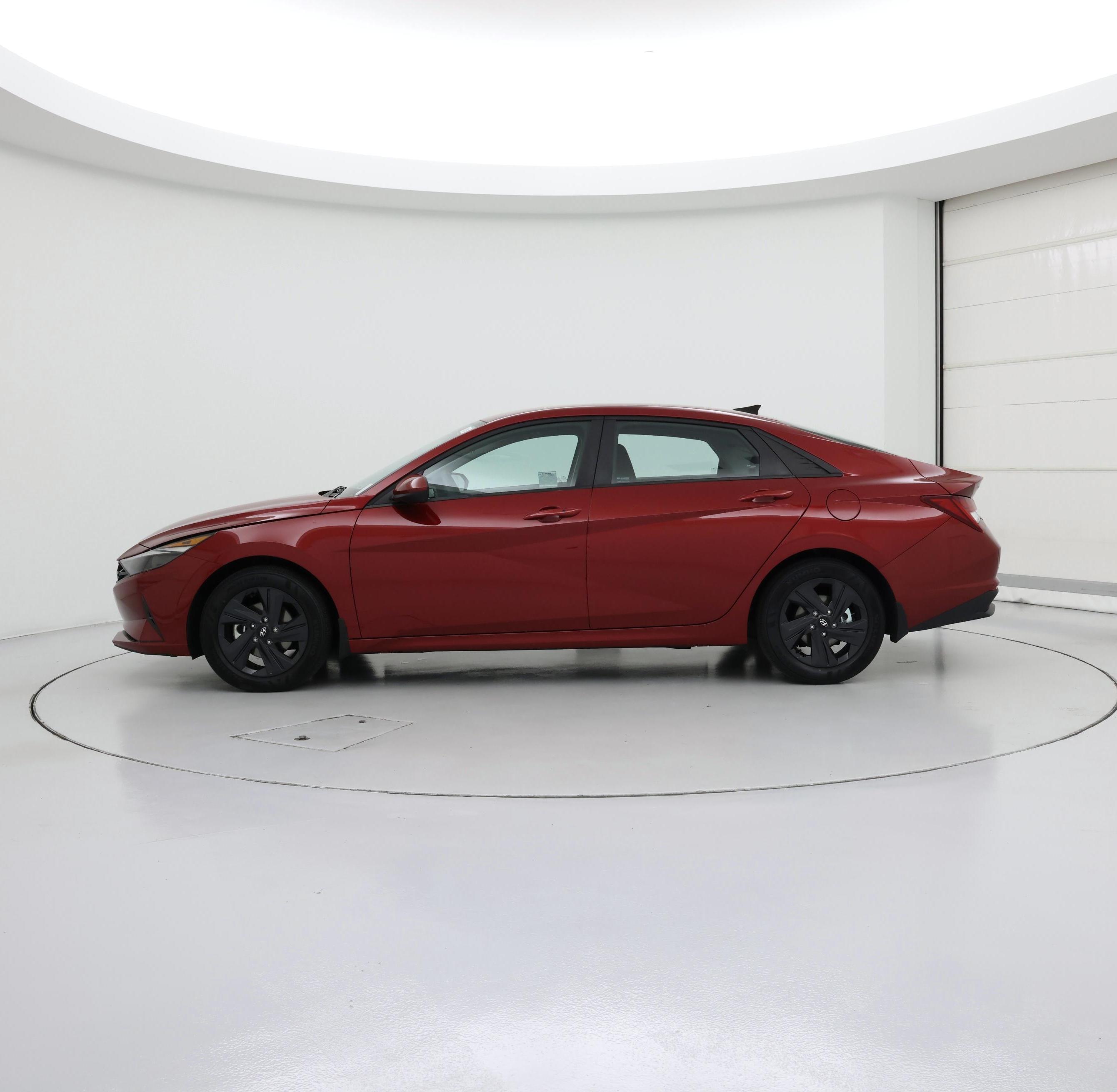 Thumbnail: 2023 Hyundai Elantra - 3