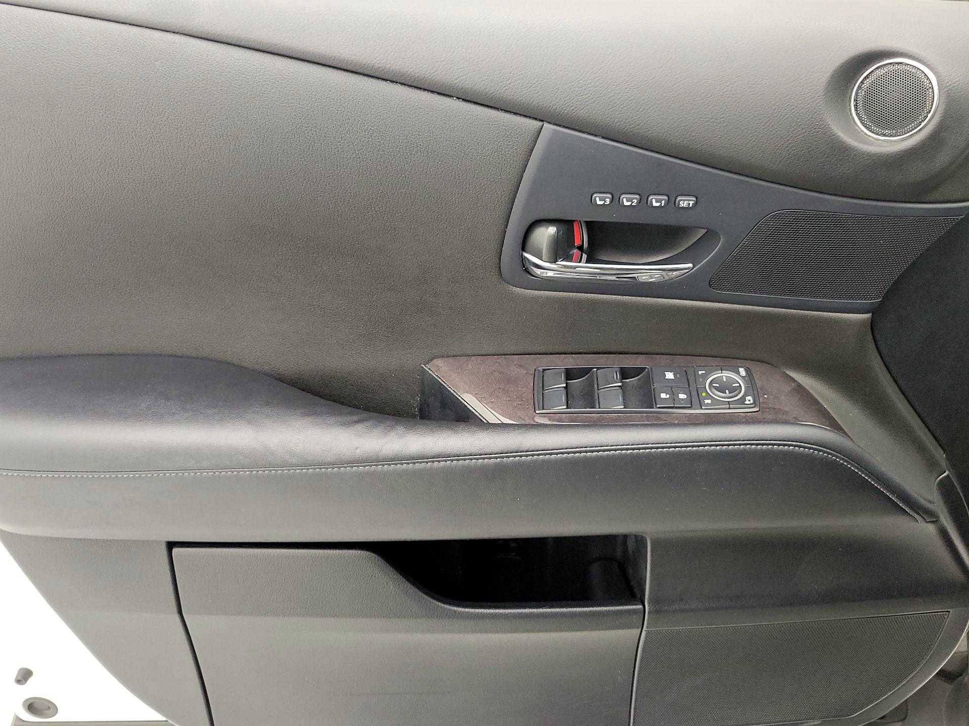 Thumbnail: 2015 Lexus RX - 12