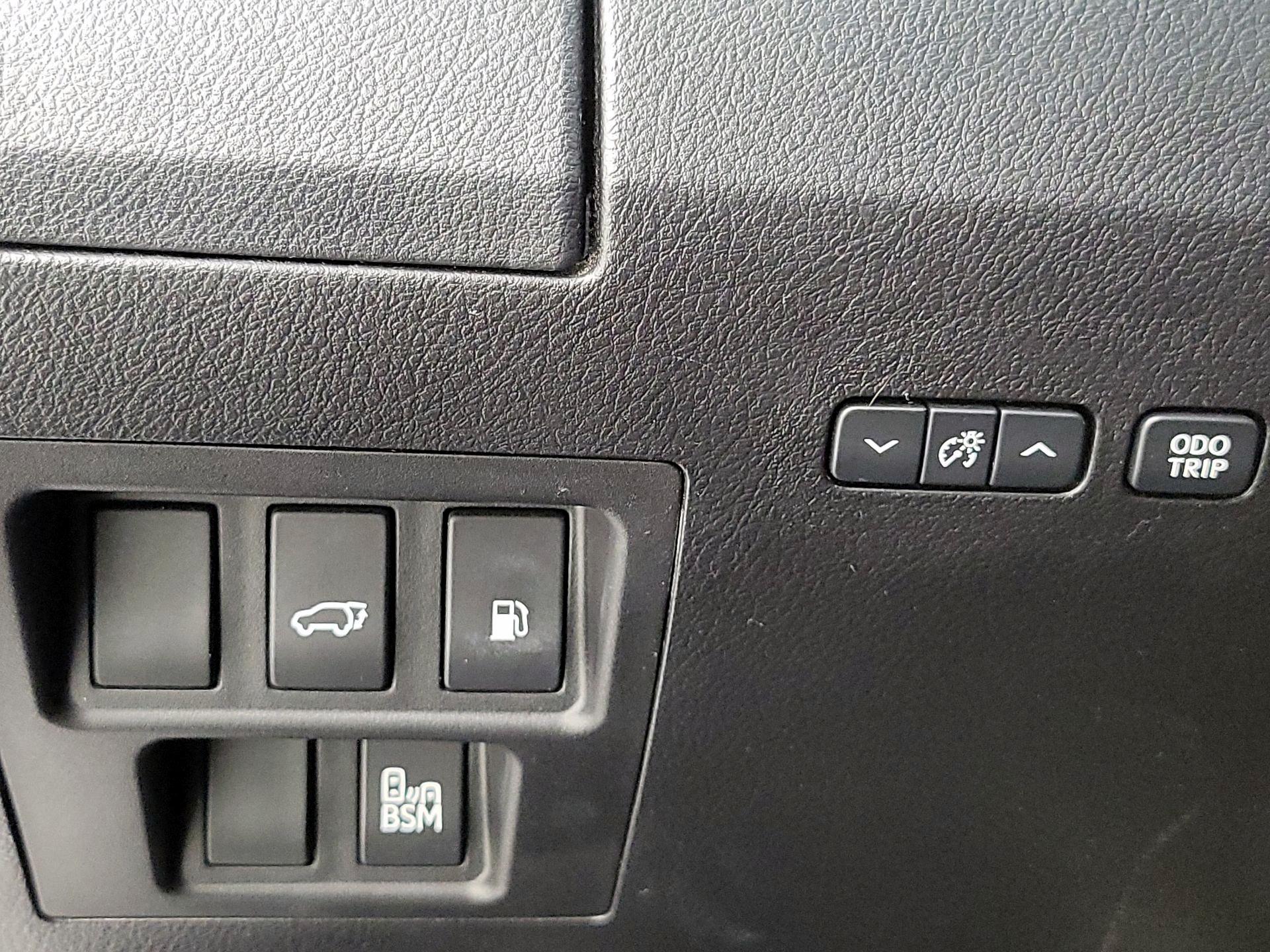 Thumbnail: 2015 Lexus RX - 13