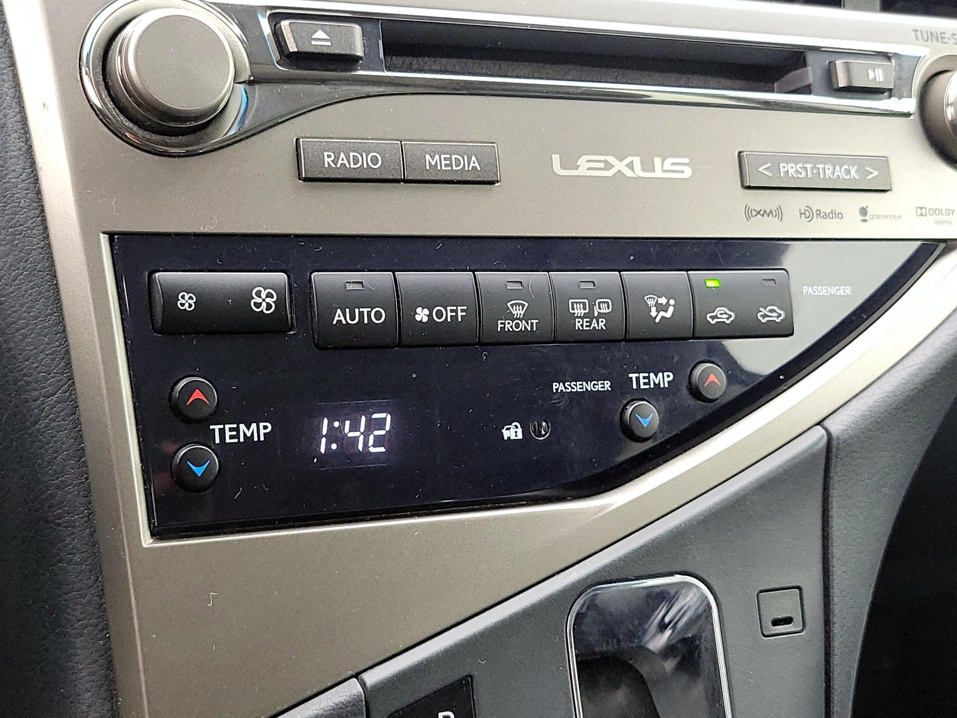 Thumbnail: 2015 Lexus RX - 17