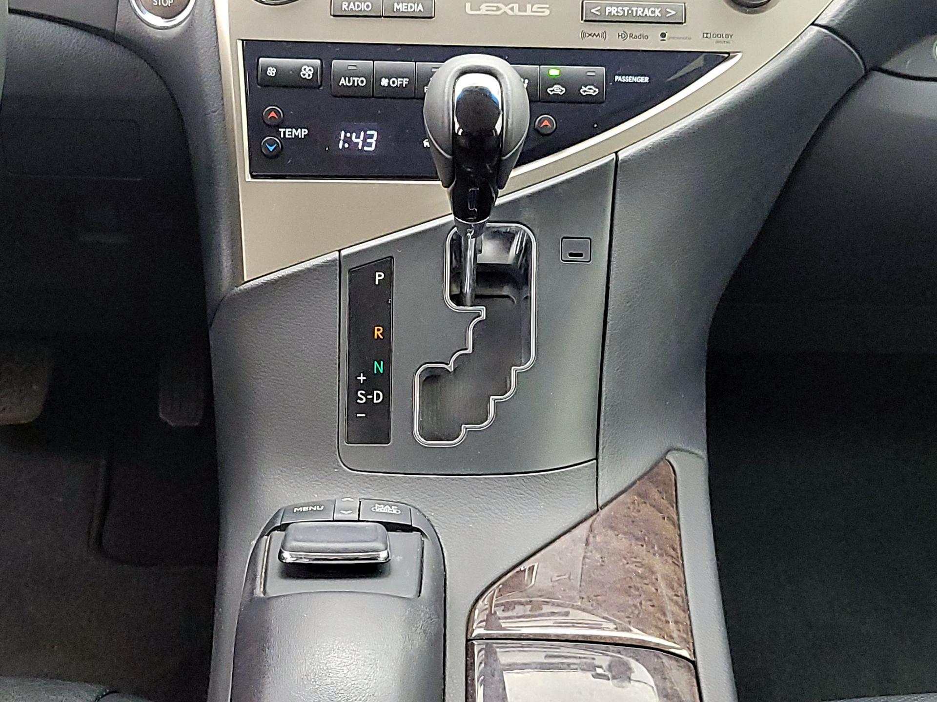 Thumbnail: 2015 Lexus RX - 18