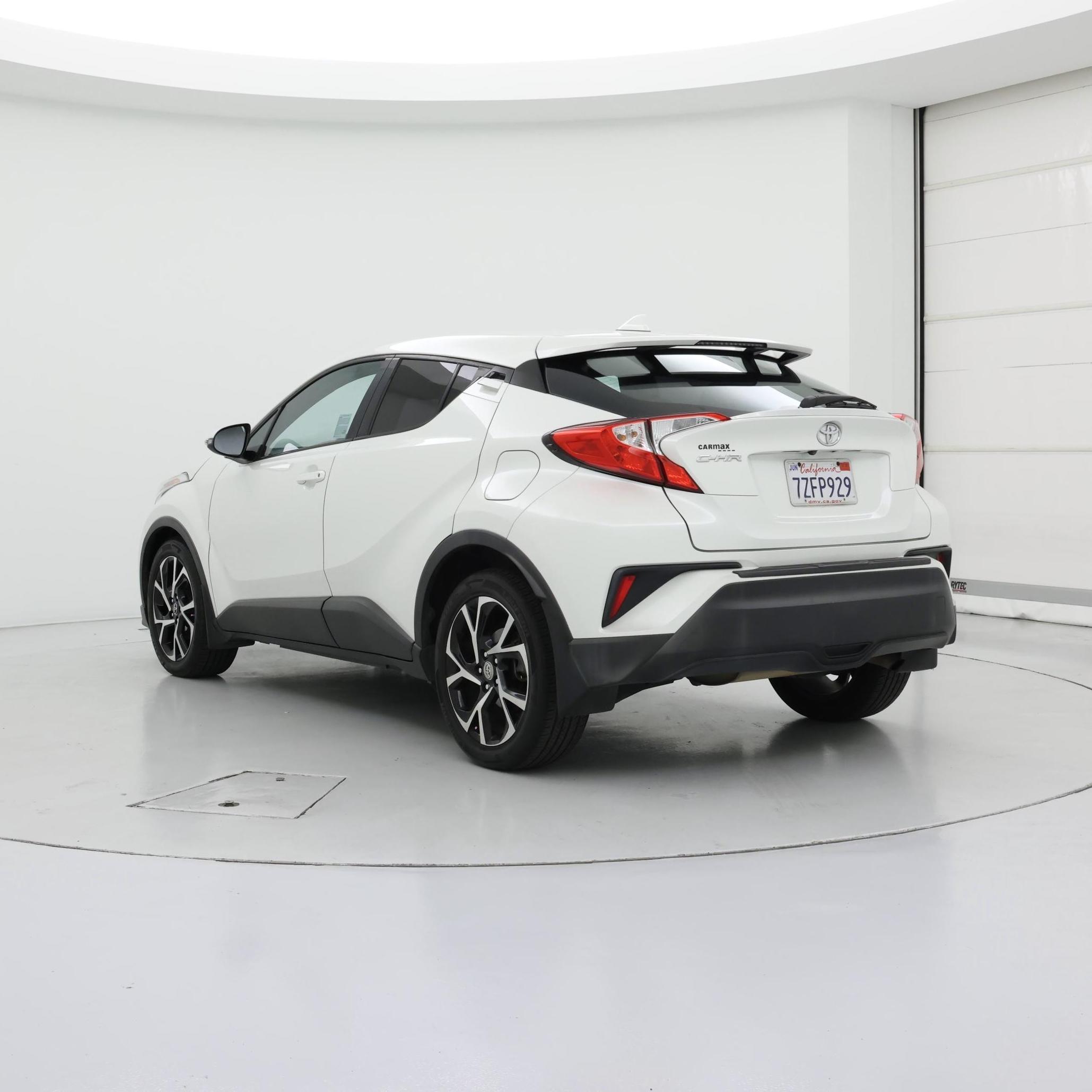 Thumbnail: 2018 Toyota C-HR - 2