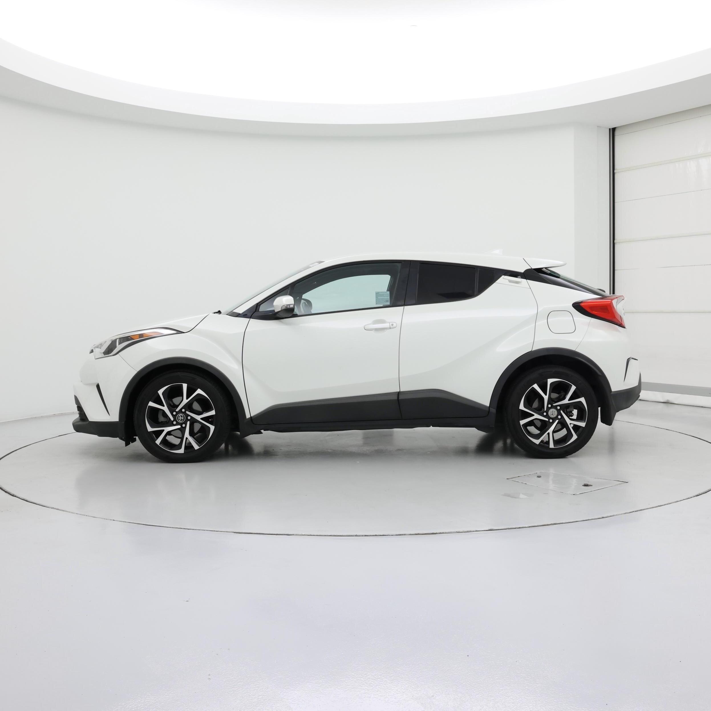 Thumbnail: 2018 Toyota C-HR - 3