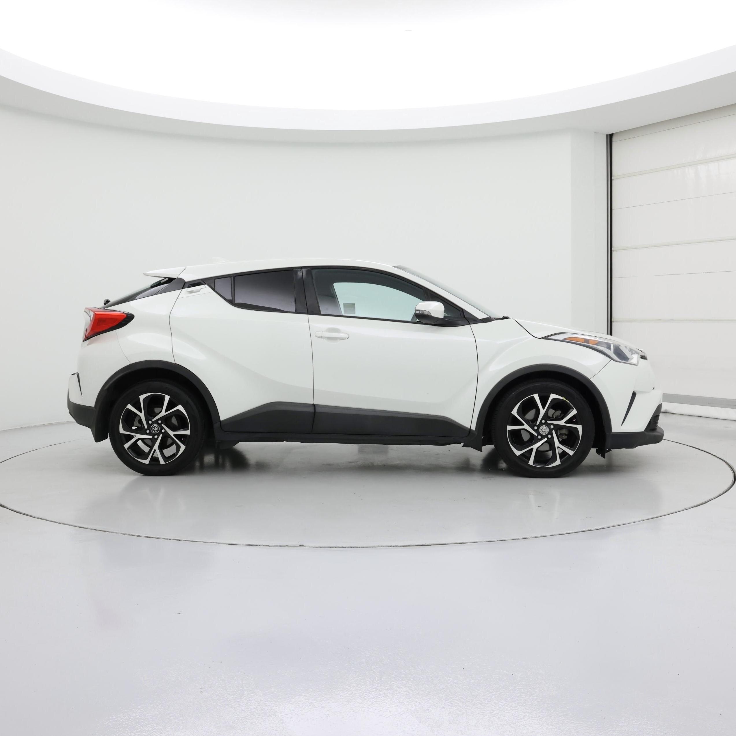 Thumbnail: 2018 Toyota C-HR - 7