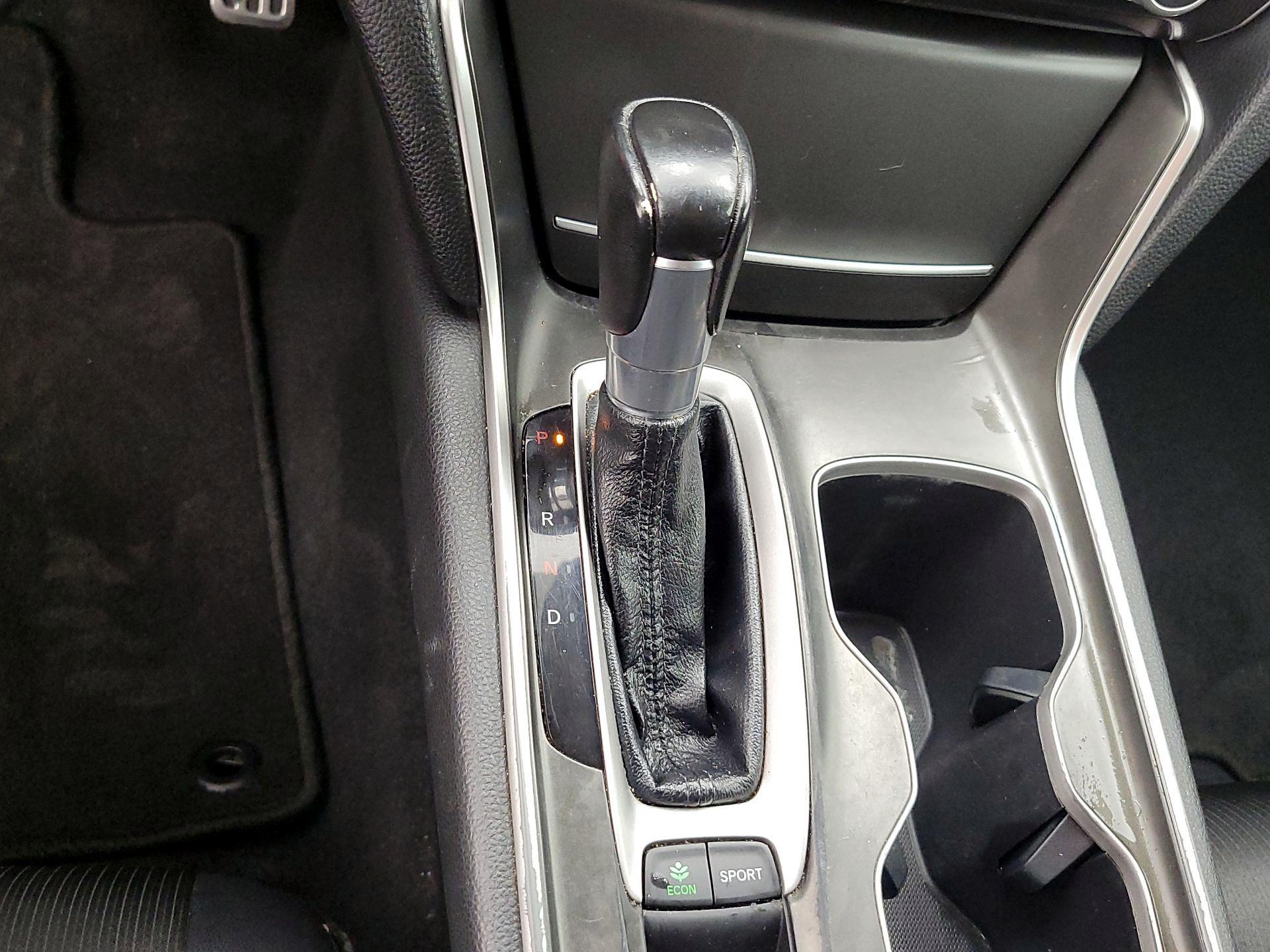 Thumbnail: 2018 Honda Accord - 17