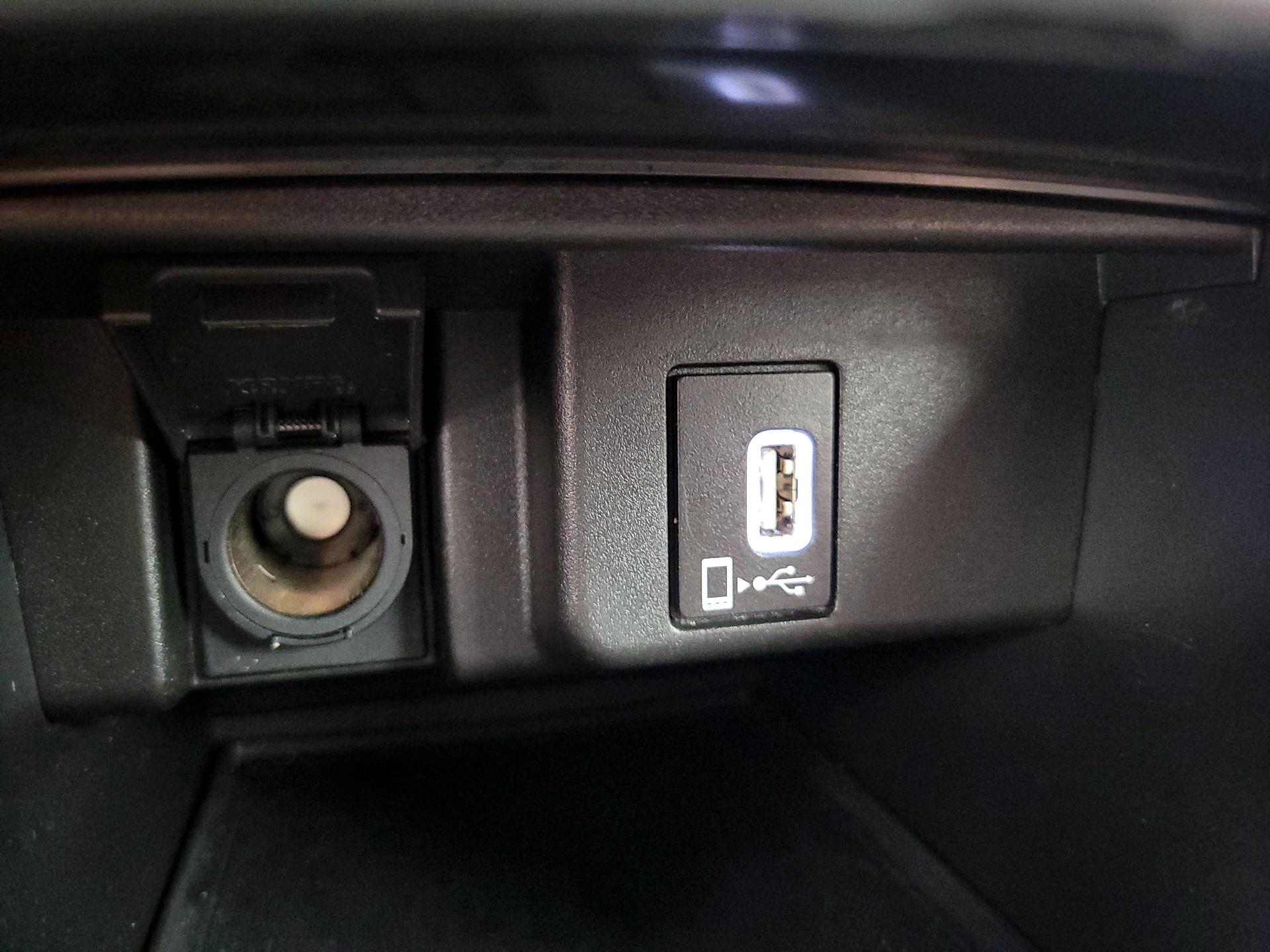 Thumbnail: 2018 Honda Accord - 18