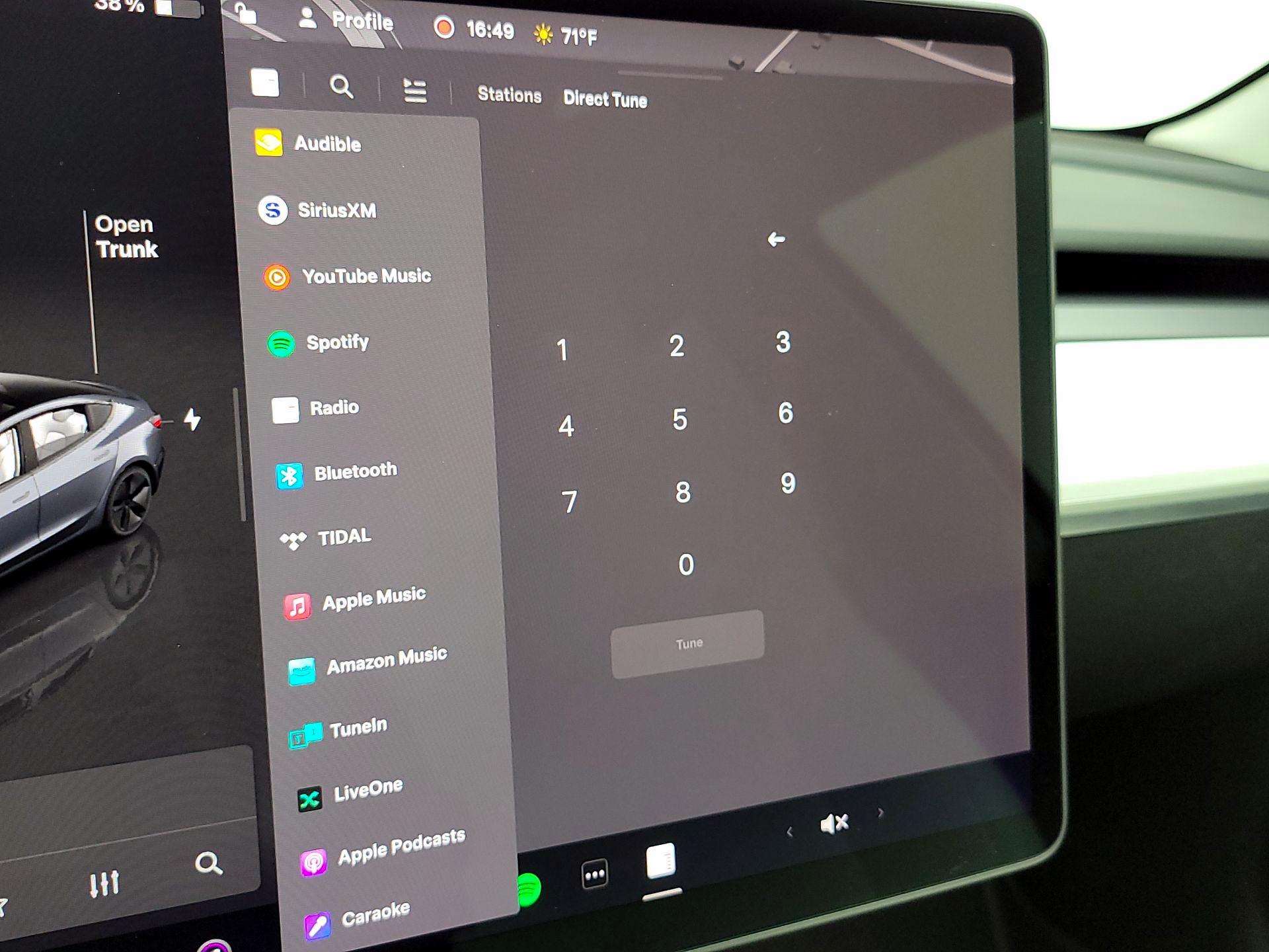 Thumbnail: 2022 Tesla Model 3 - 15