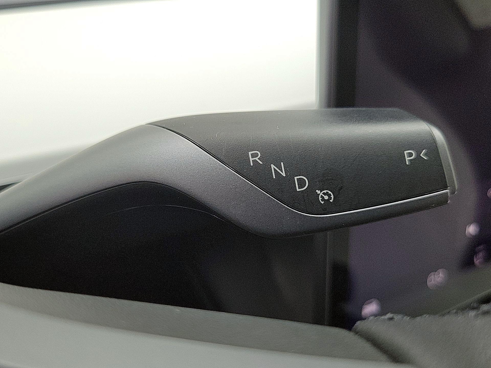 Thumbnail: 2022 Tesla Model 3 - 17