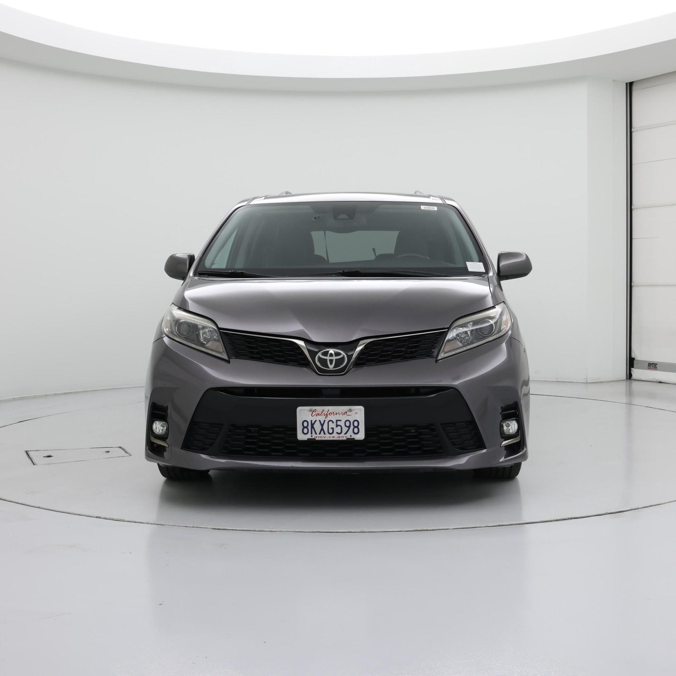 Thumbnail: 2019 Toyota Sienna - 5