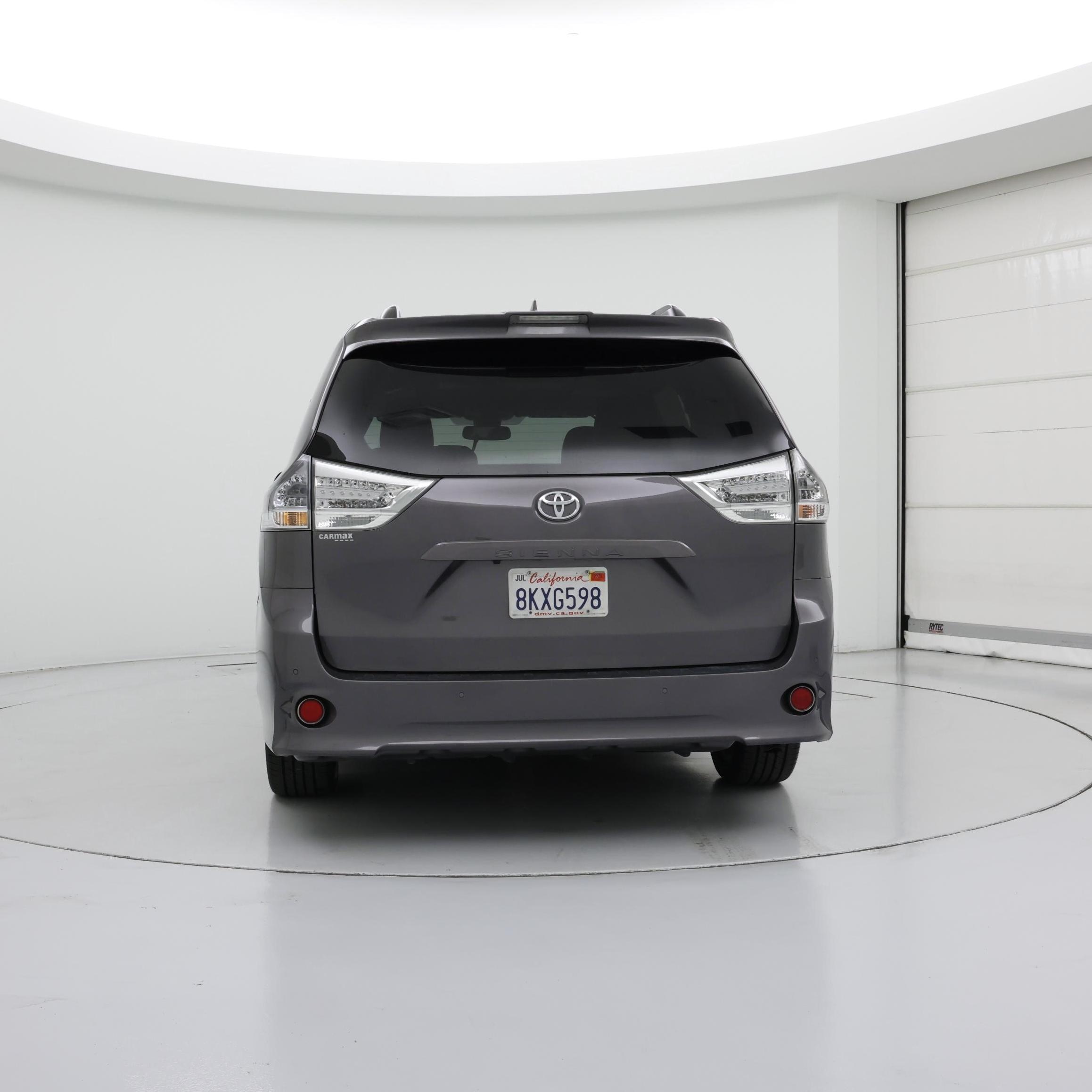 Thumbnail: 2019 Toyota Sienna - 6