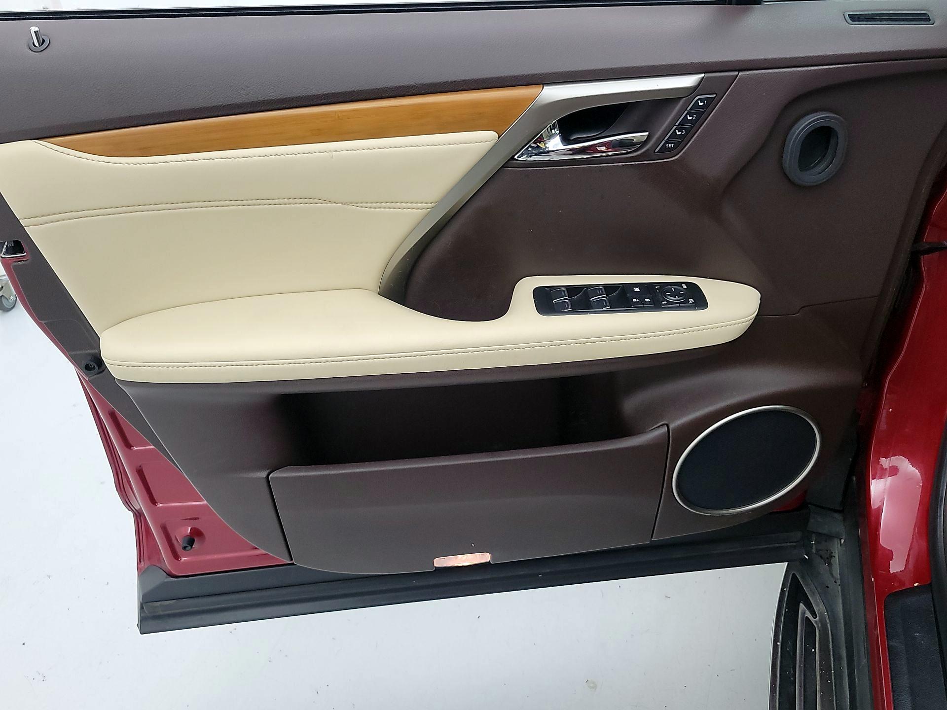 Thumbnail: 2018 Lexus RX - 12