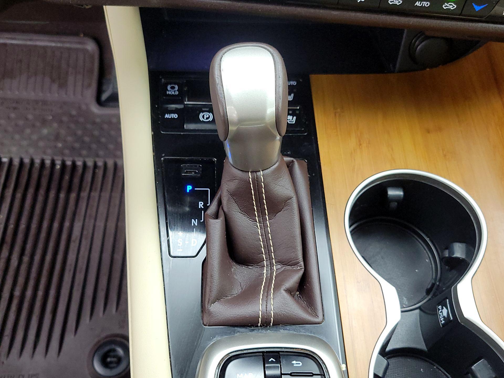 Thumbnail: 2018 Lexus RX - 18