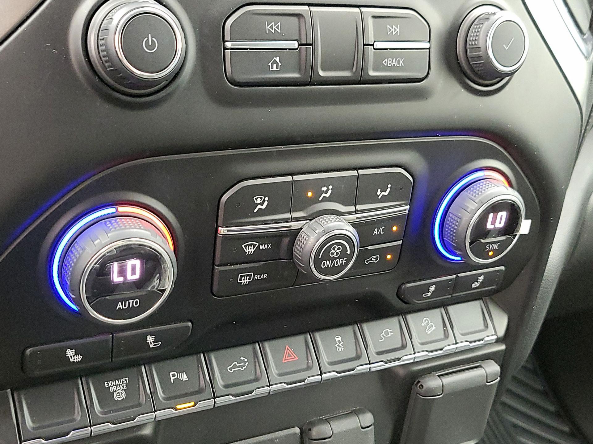 Thumbnail: 2021 Chevrolet Silverado 2500 - 16